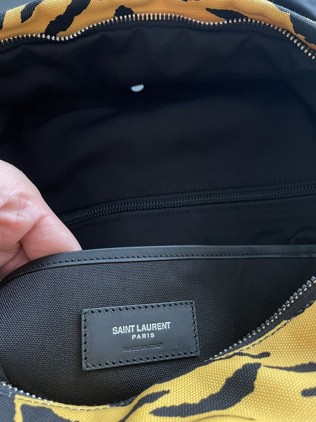 Hedi Slimane × Saint Laurent Paris × Yves Saint Laurent Runway Saint Laurent City Backpack Brand New Size ONE SIZE - 9 Thumbnail