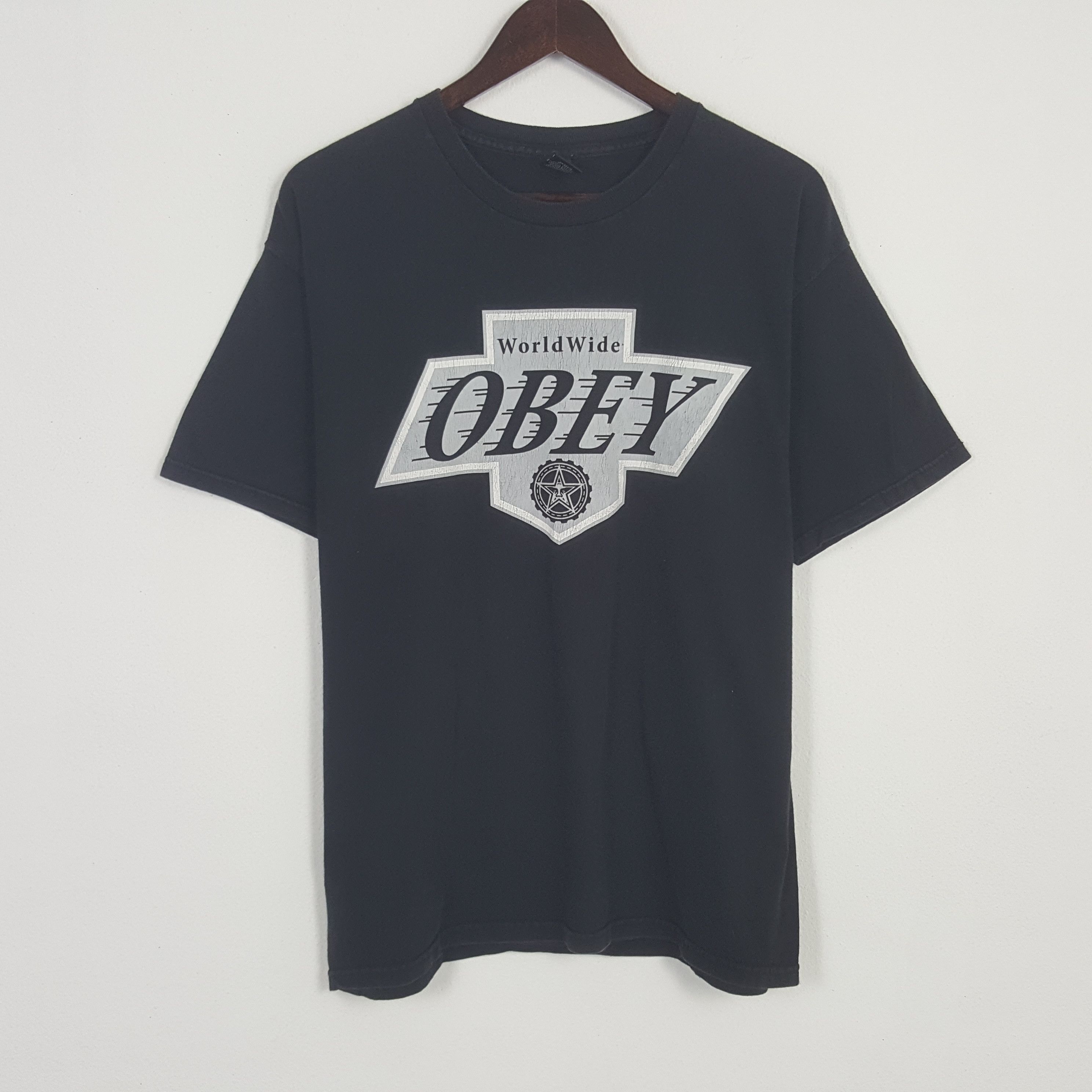 Vintage World Wide Obey Tshirt, image size:2976x2976