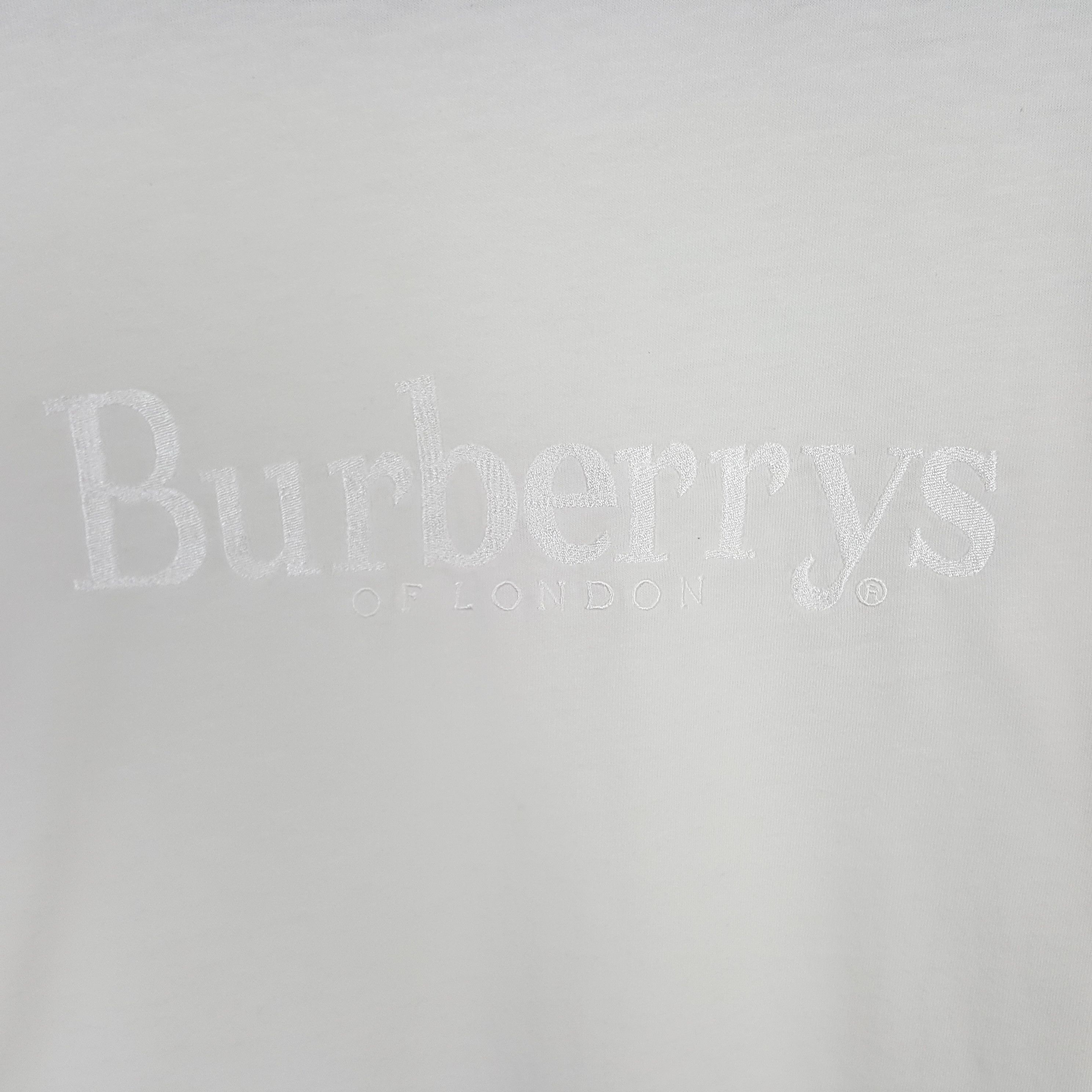 Burberry Vintage Burberrys Of London Nova Check Tshirt Size S / US 4 / IT 40 - 2 Thumbnail