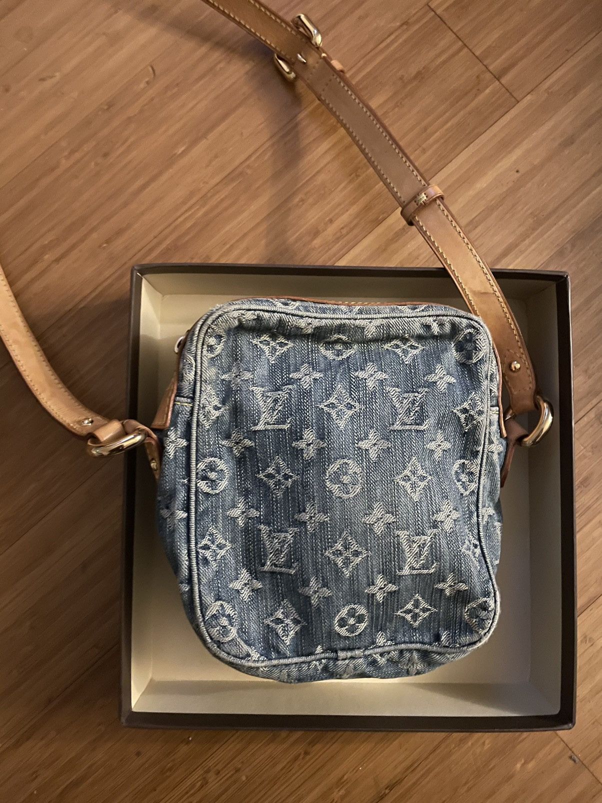 Louis Vuitton Louis Vuitton 2007 denim monogram shoulder danube bag Size ONE SIZE - 3 Thumbnail