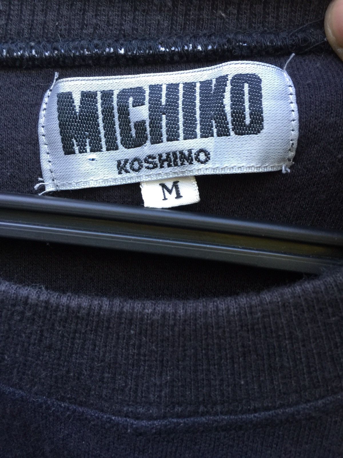 Japanese Brand × Michiko Koshino London × Vintage 🔥Binding Now🔥Michiko Koshino spellout sweatshirt Size US S / EU 44-46 / 1 - 4 Thumbnail