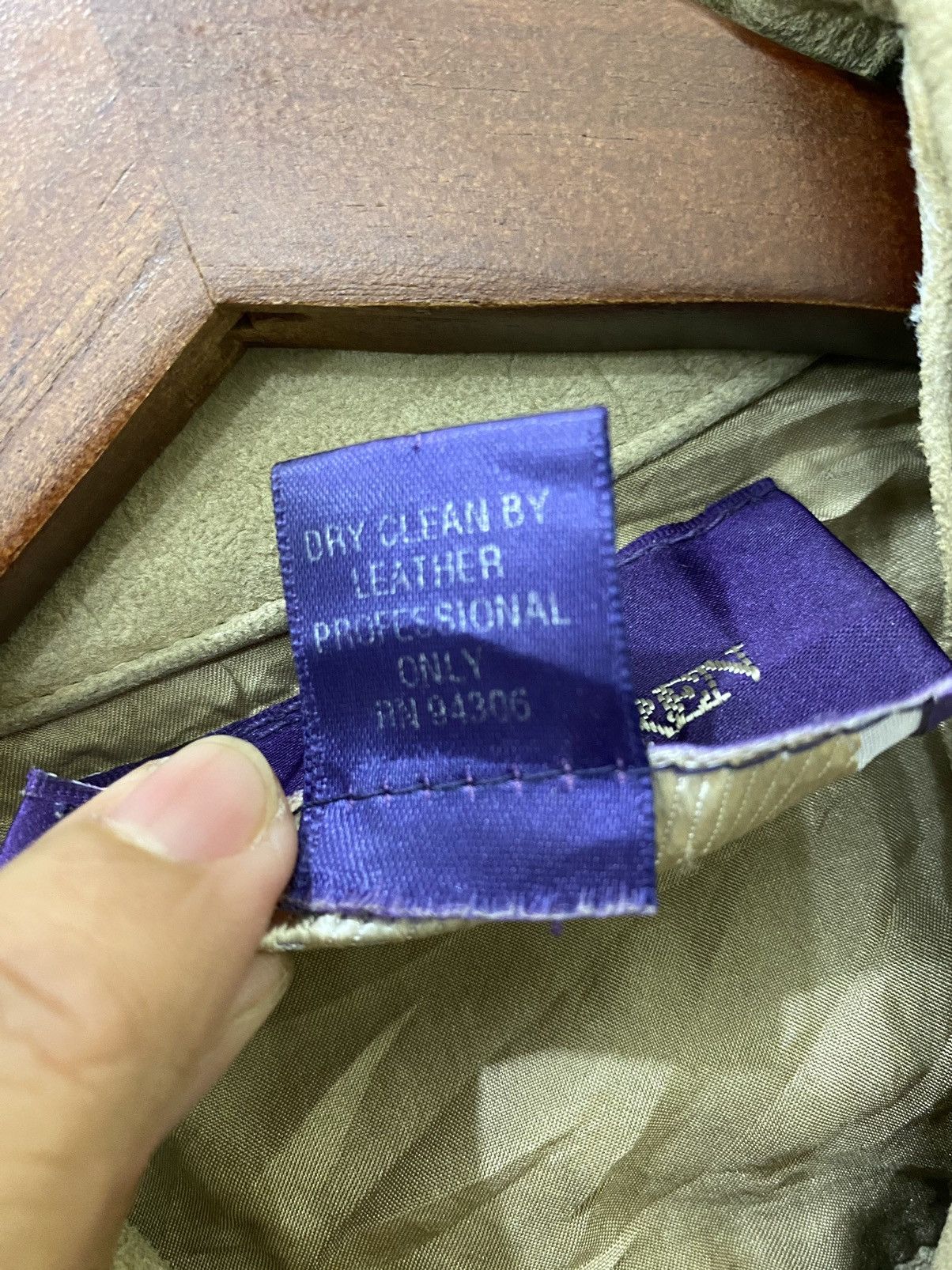 Ralph Lauren × Vintage Vintage Ralph Lauren Purple Label Suede Leather Shirts Size M / US 6-8 / IT 42-44 - 8 Thumbnail
