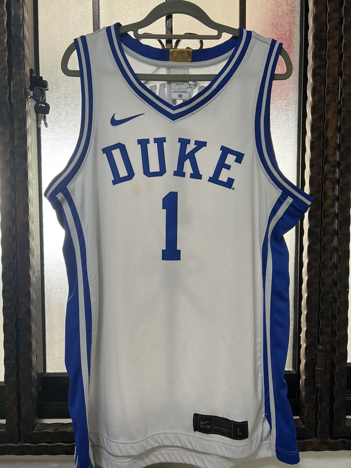 kyrie irving jersey nike