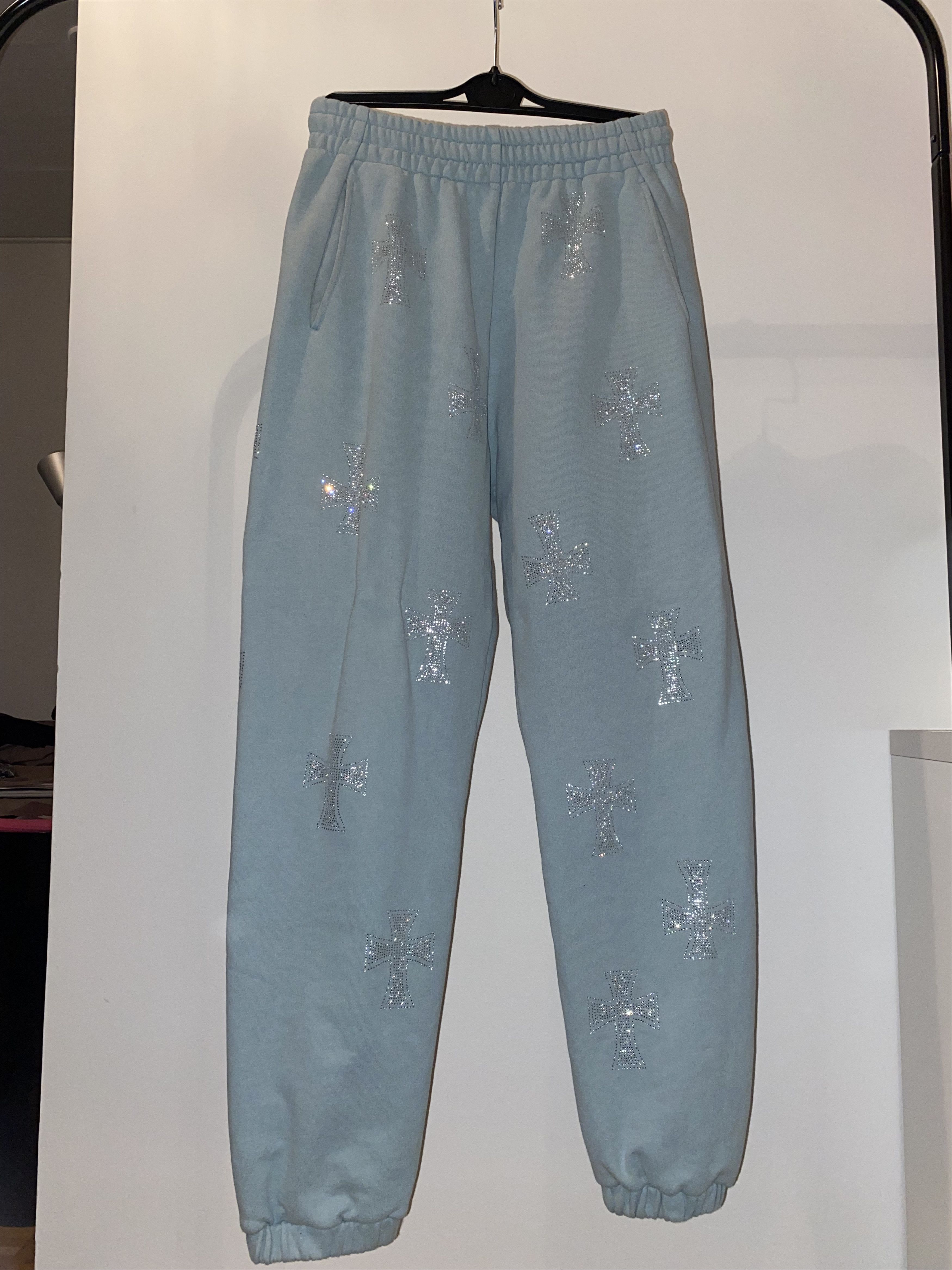 UNKNOWN アンノウン BLUE RHINESTONE JOGGER UNKNOWN アンノウン BLUE