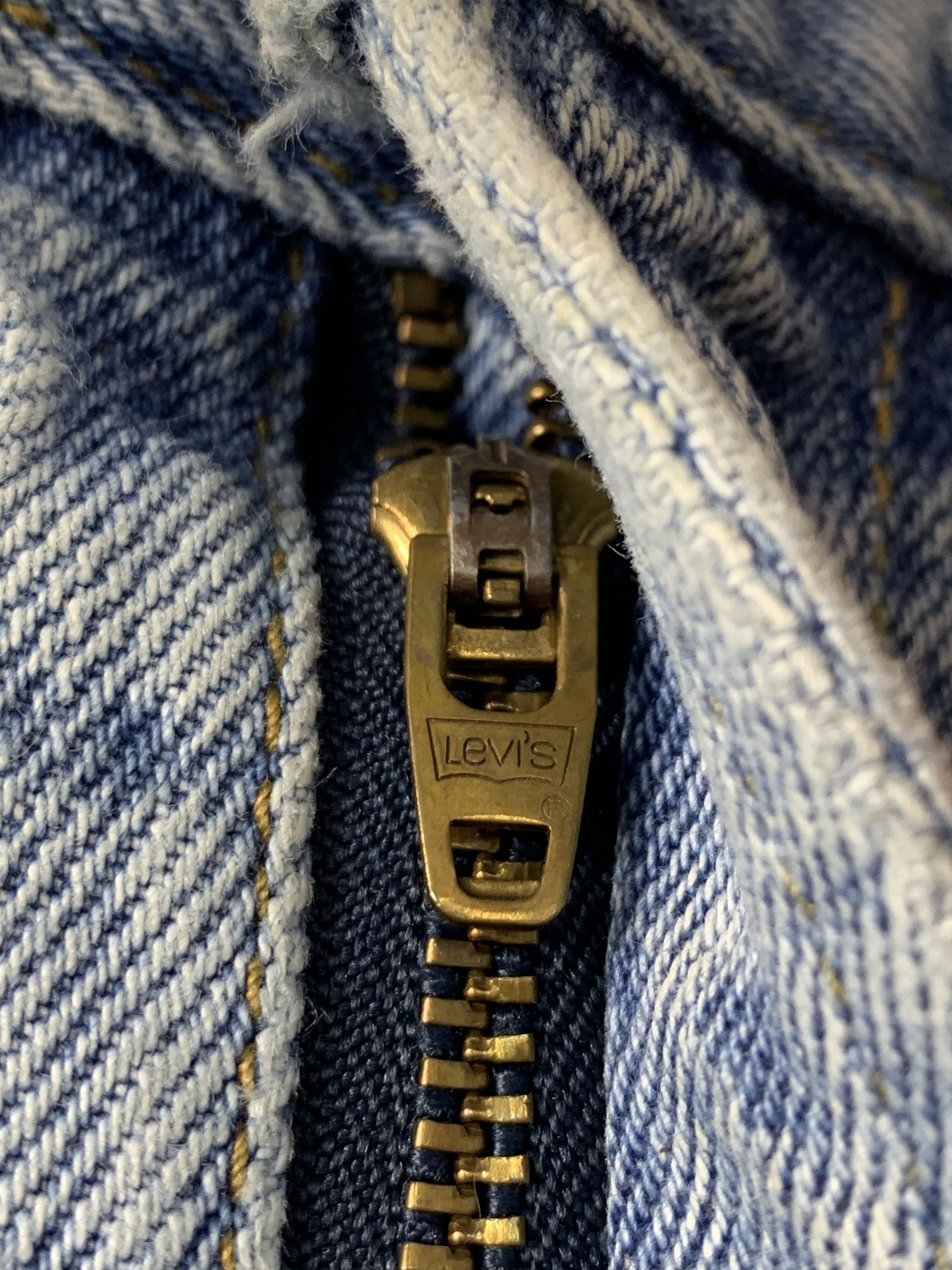 Levi's Vintage Levis 550 Light Wash Jeans DP1994 Size US 39 - 11 Thumbnail
