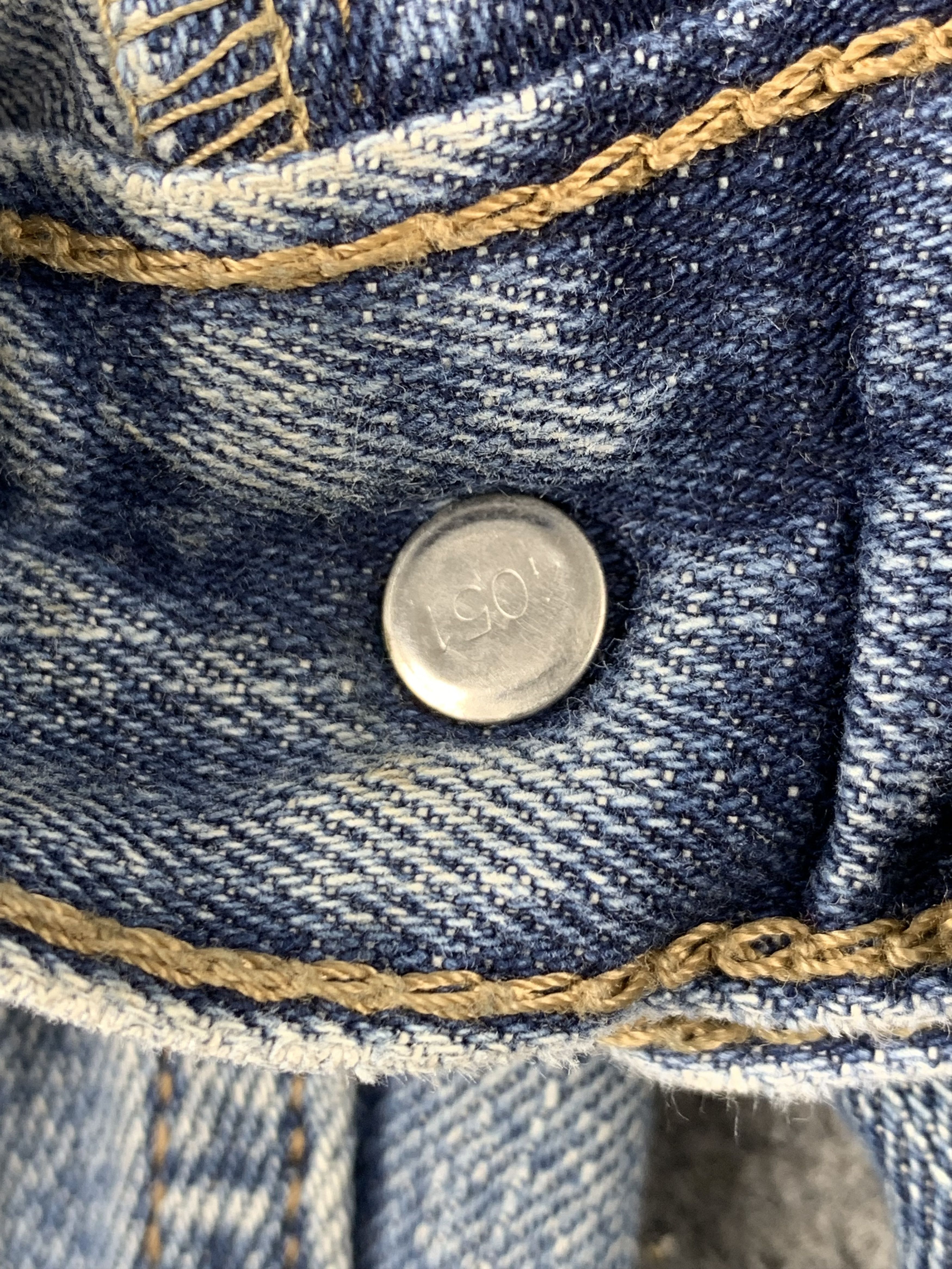 Levi's Vintage Levis 559 Faded Blue Jeans DP1998 Size US 39 - 15 Thumbnail