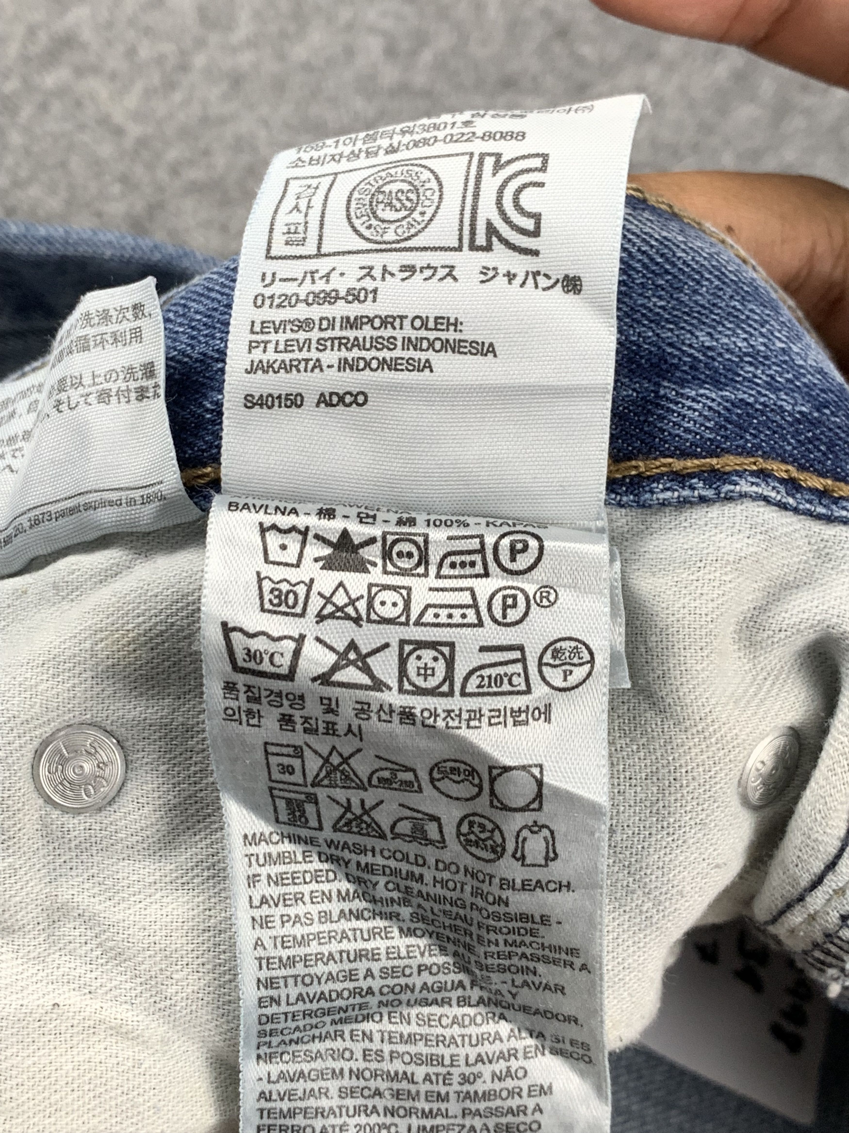 Levi's Vintage Levis 559 Faded Blue Jeans DP1998 Size US 39 - 8 Thumbnail