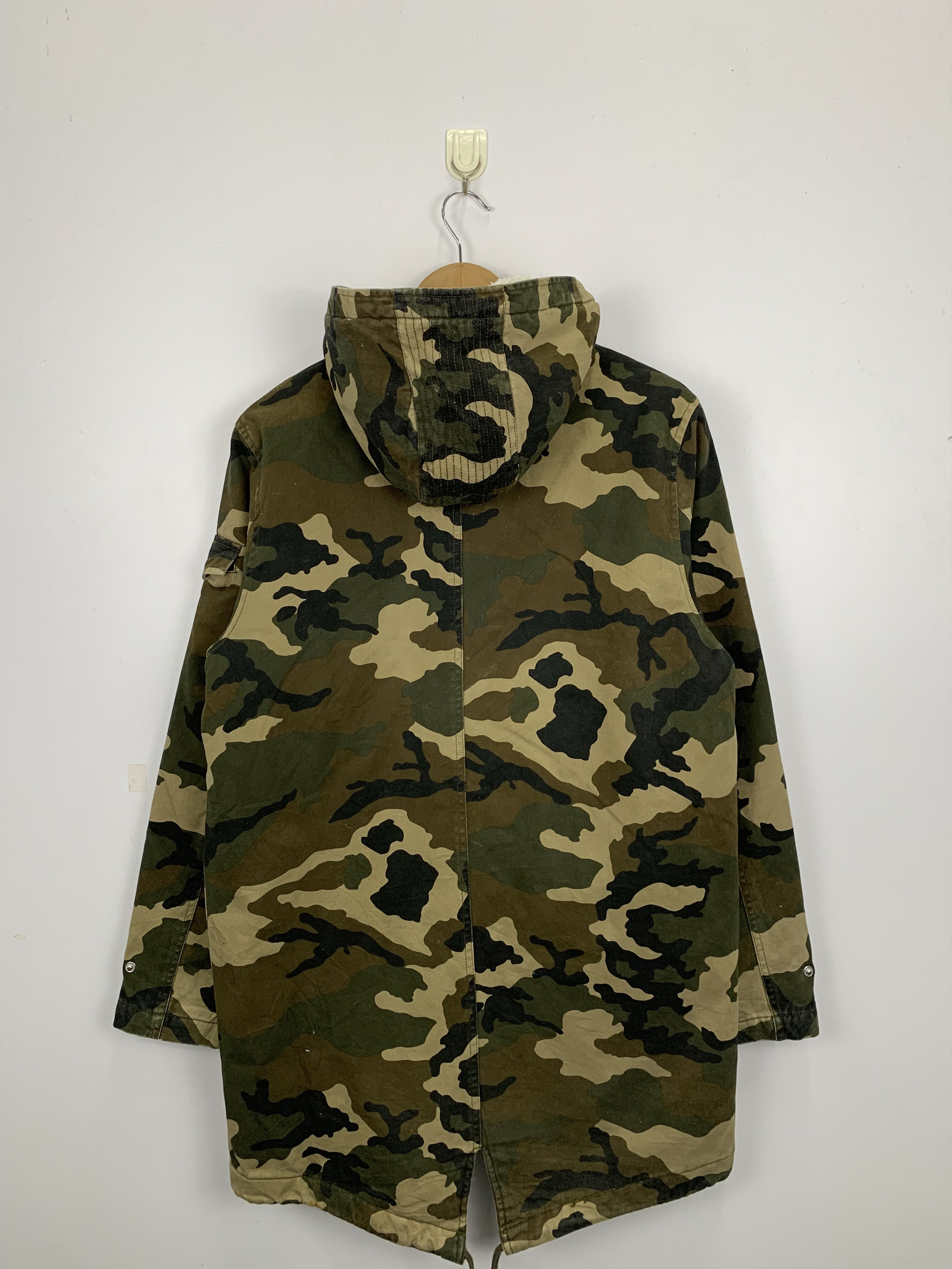 Forever 21 Forever 21 Camo Windbreaker Jacket J1008 Size US S / EU 44-46 / 1 - 2 Thumbnail