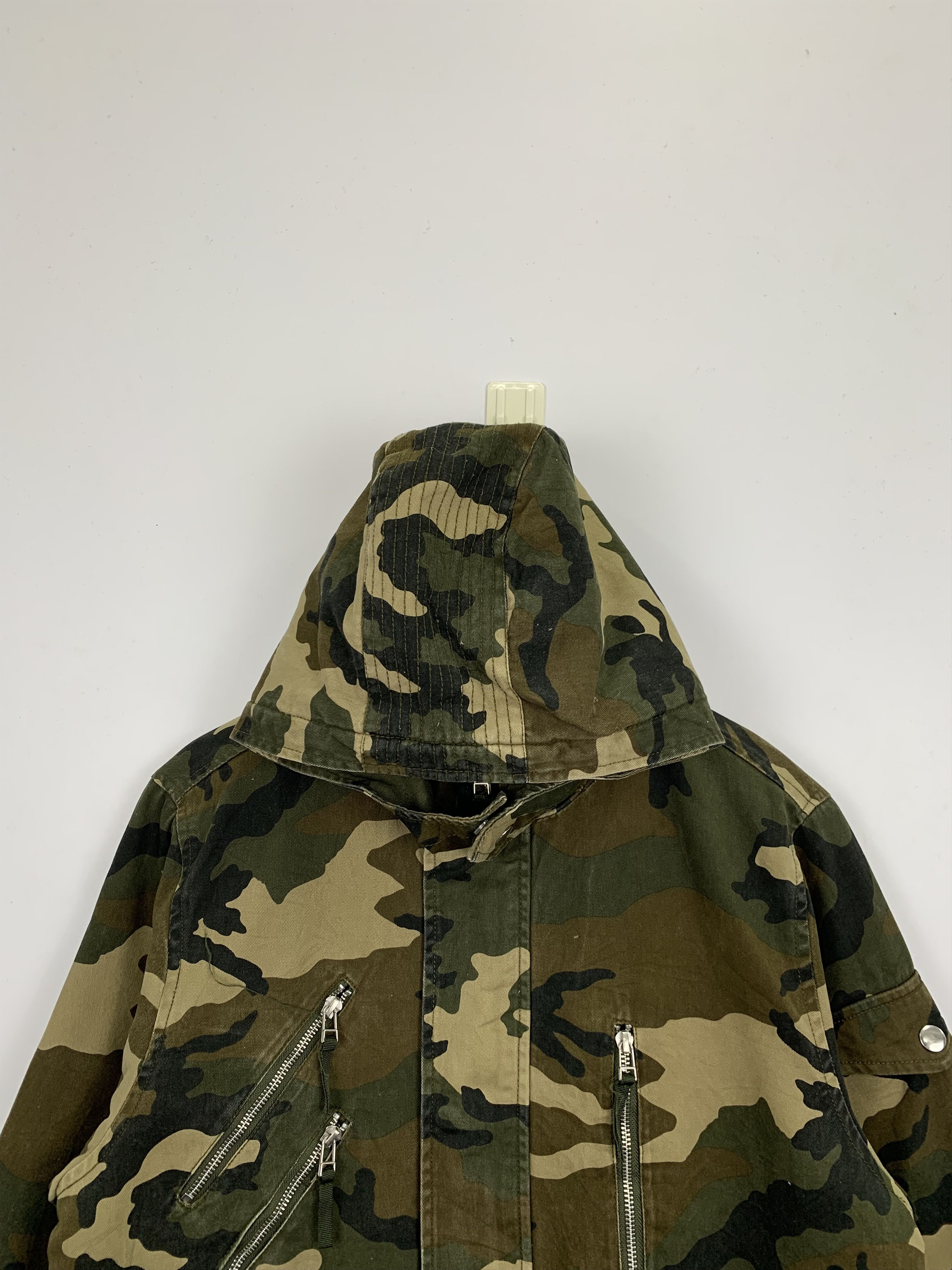 Forever 21 Forever 21 Camo Windbreaker Jacket J1008 Size US S / EU 44-46 / 1 - 3 Thumbnail