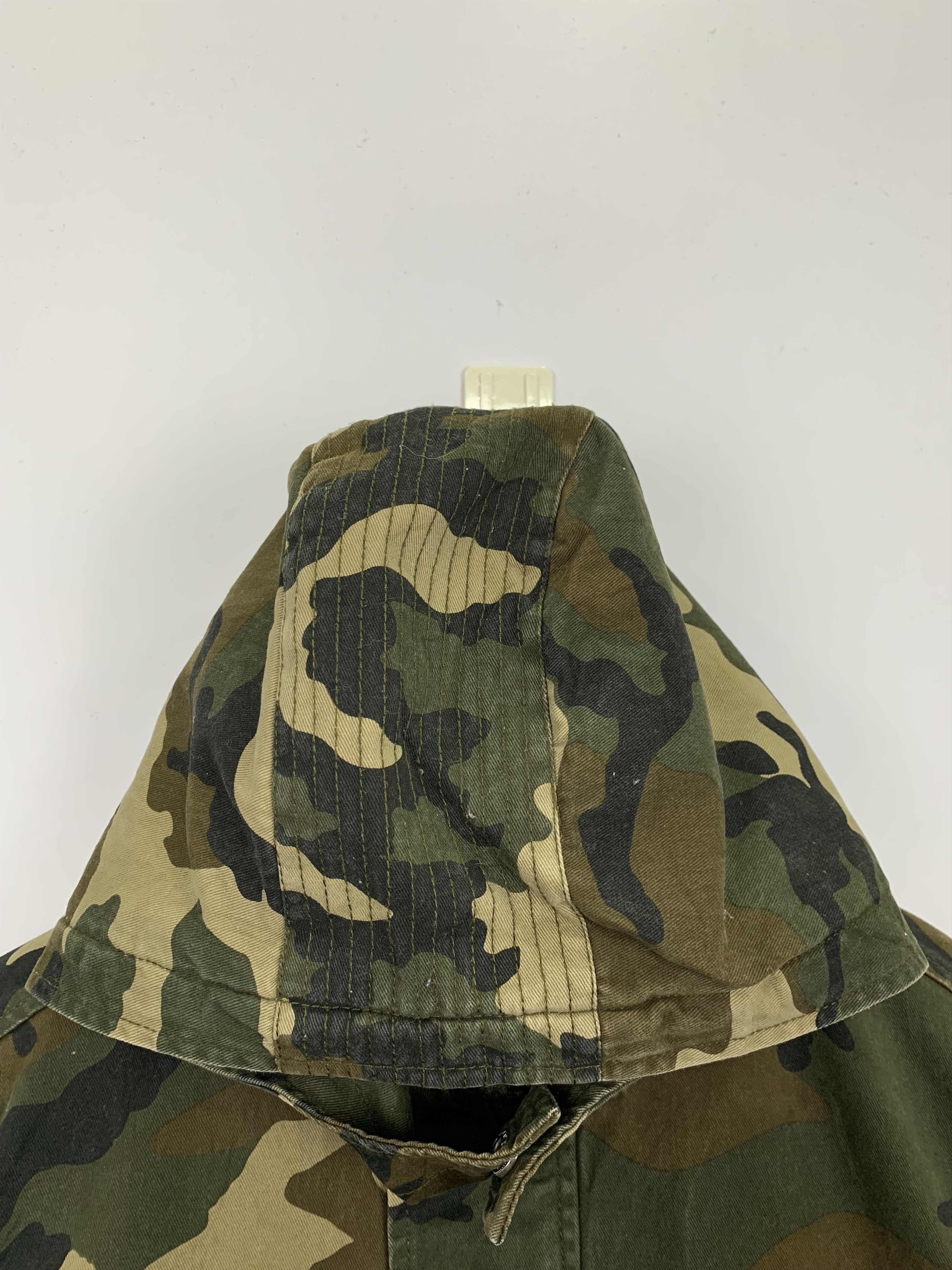 Forever 21 Forever 21 Camo Windbreaker Jacket J1008 Size US S / EU 44-46 / 1 - 8 Thumbnail
