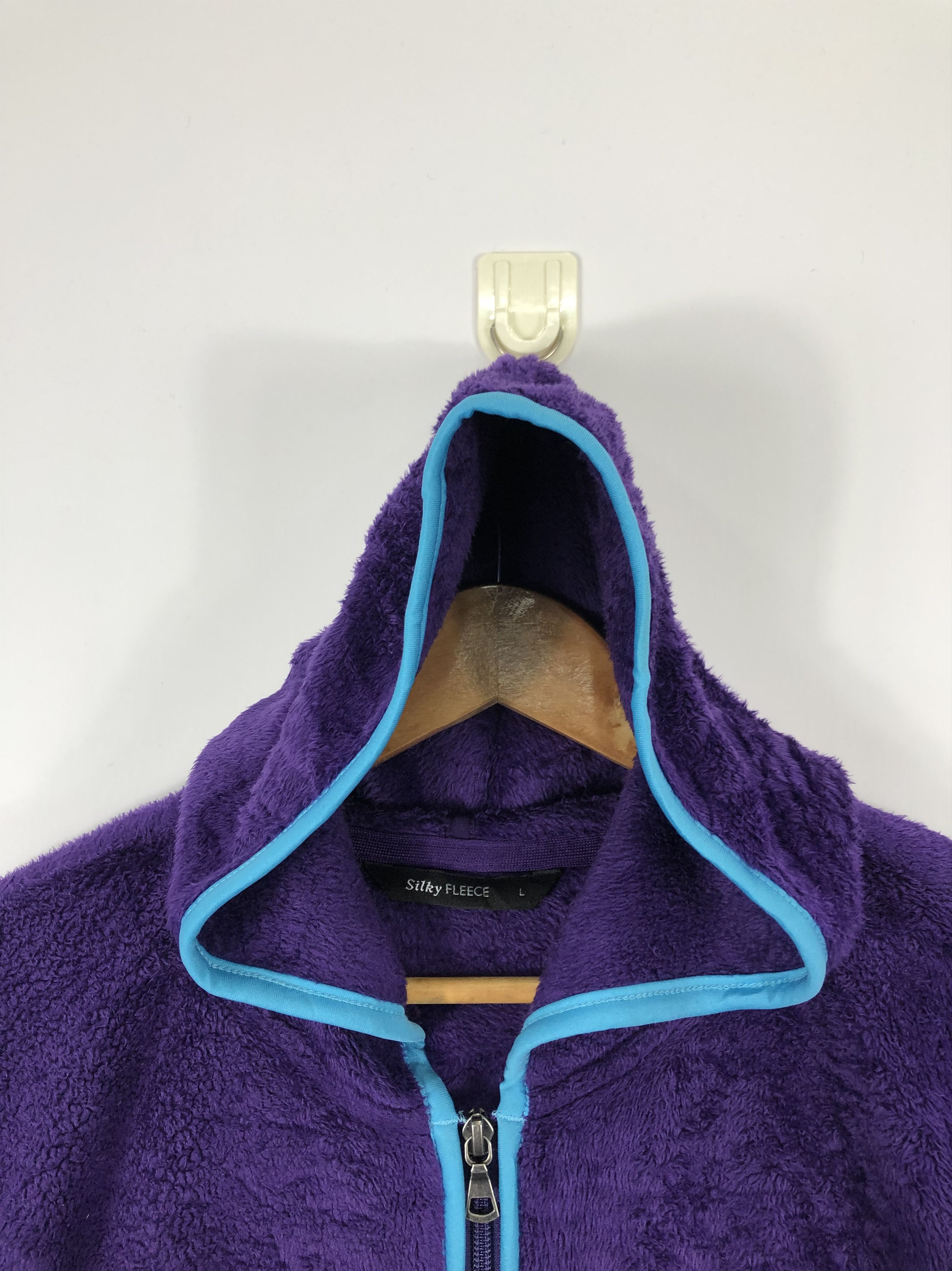 Japanese Brand Japanese Brand Uniqlo Fleece Hoodie Jacket J0572 Size US L / EU 52-54 / 3 - 6 Thumbnail