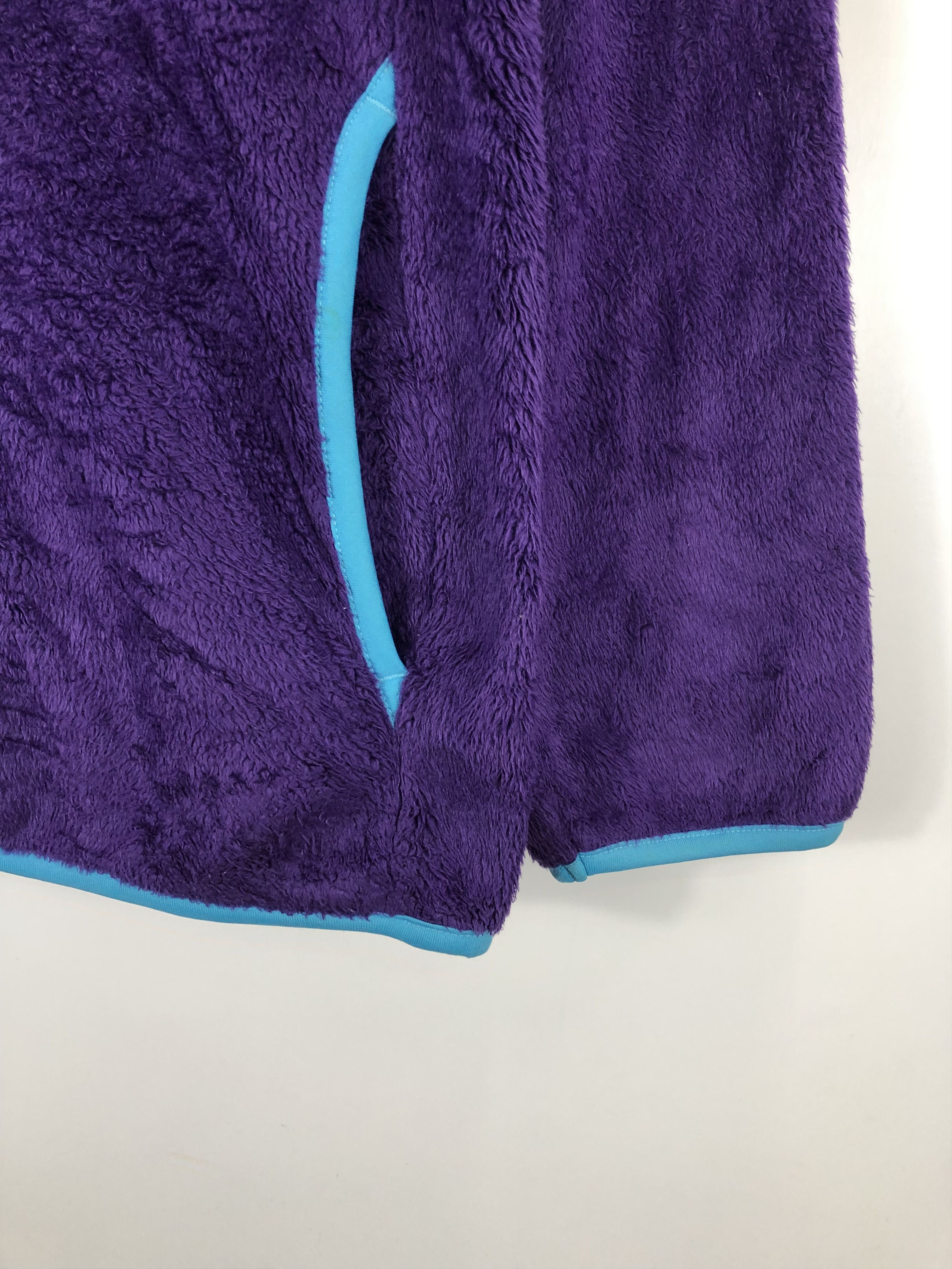 Japanese Brand Japanese Brand Uniqlo Fleece Hoodie Jacket J0572 Size US L / EU 52-54 / 3 - 5 Thumbnail
