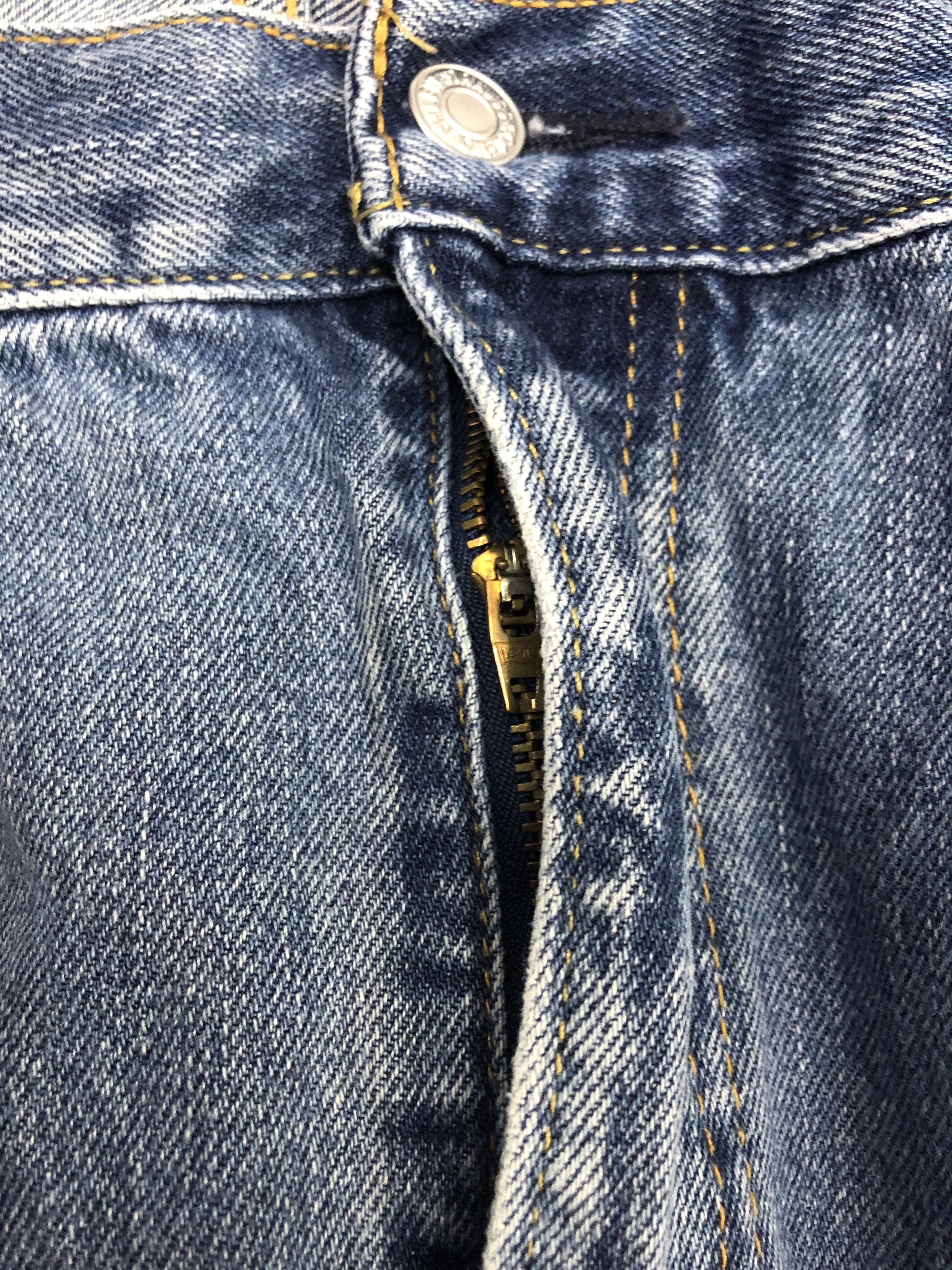 Levi's Vintage Levis 505 Light Wash Jeans DP1050 Size US 44 / EU 60 - 11 Thumbnail