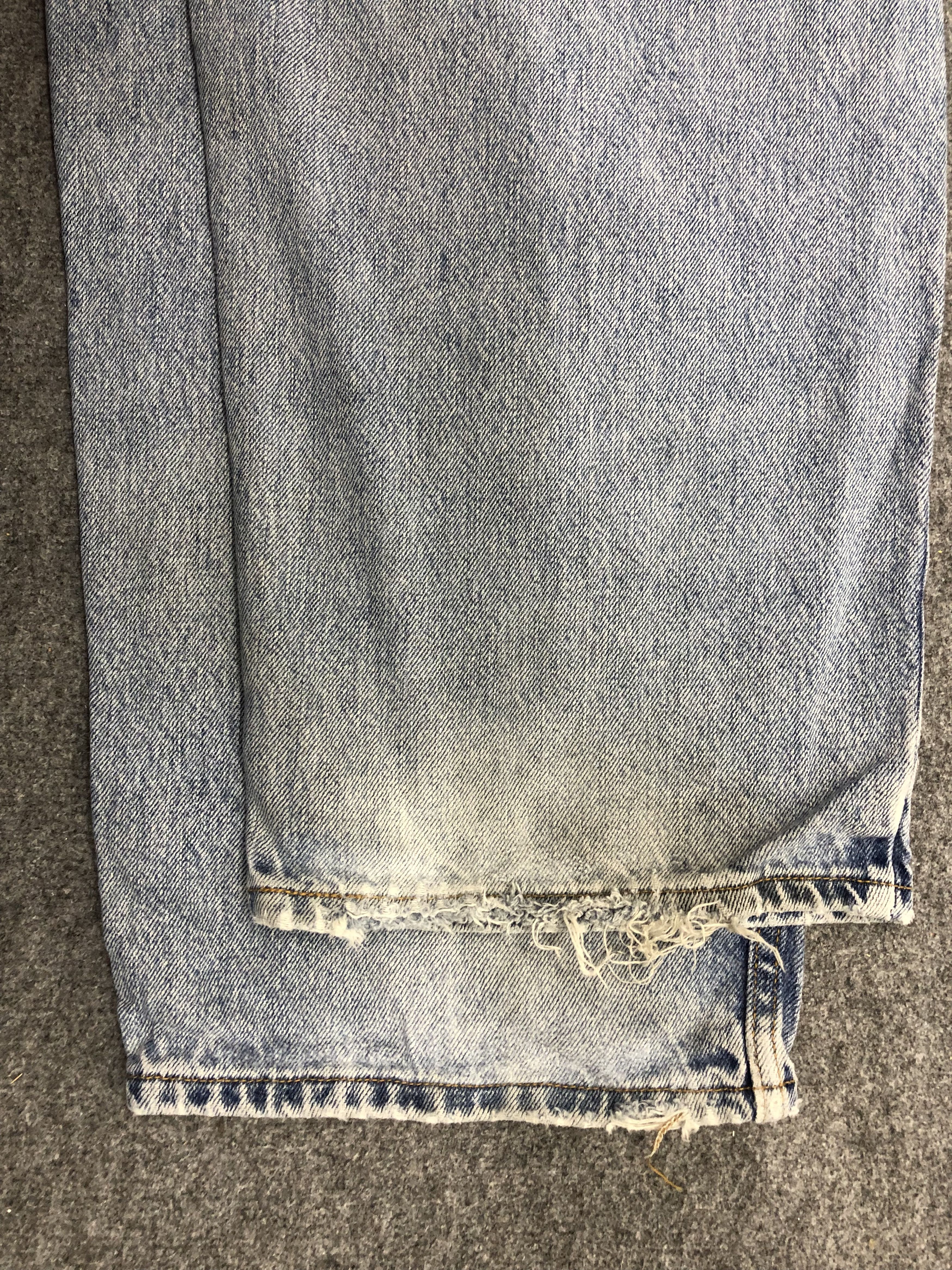 Levi's Vintage Levis 550 Sun Faded Jeans DP1066 Size US 44 / EU 60 - 14 Thumbnail