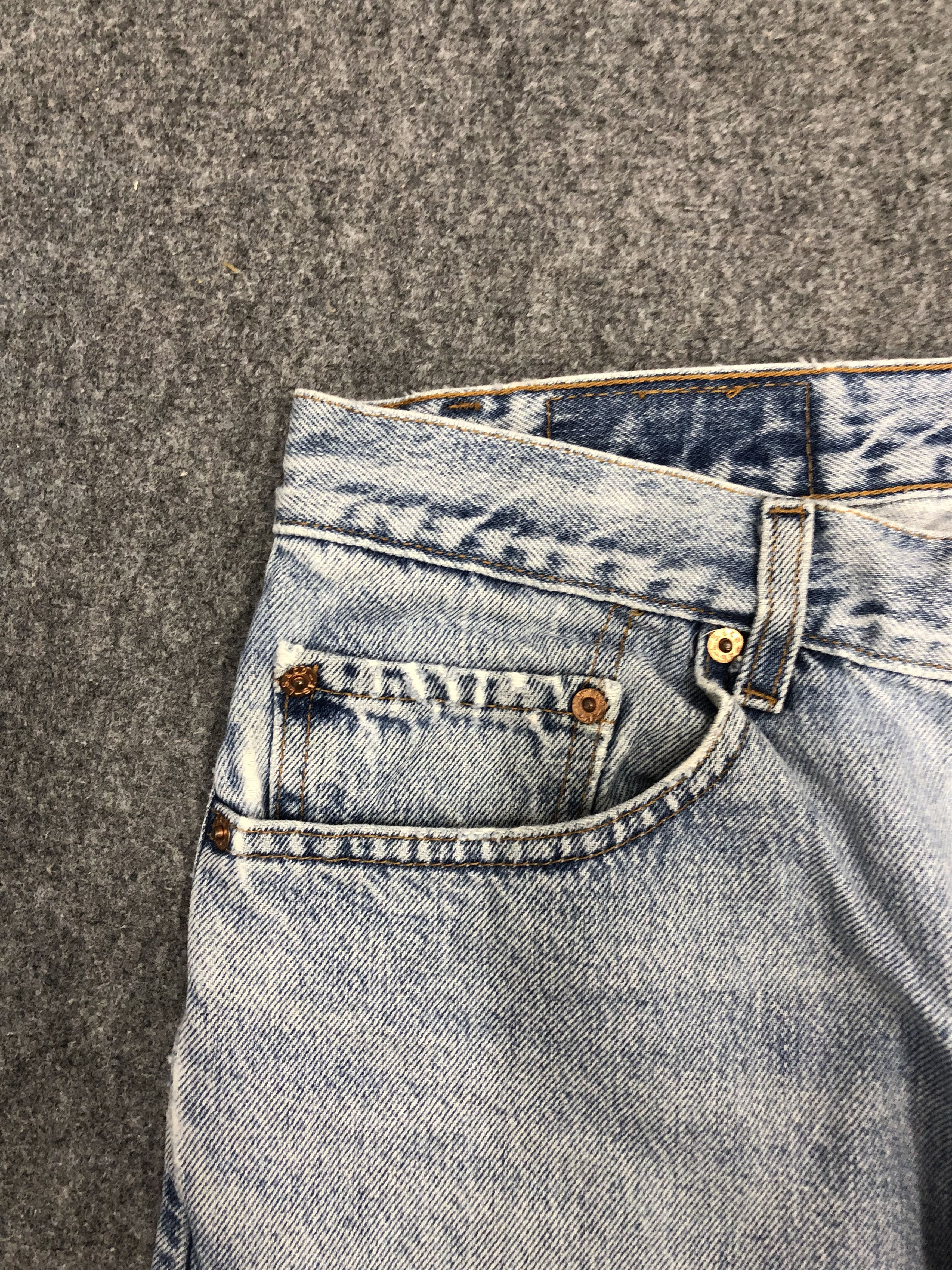 Levi's Vintage Levis 505 Sun Faded Jeans DP1054 Size US 32 / EU 48 - 8 Thumbnail