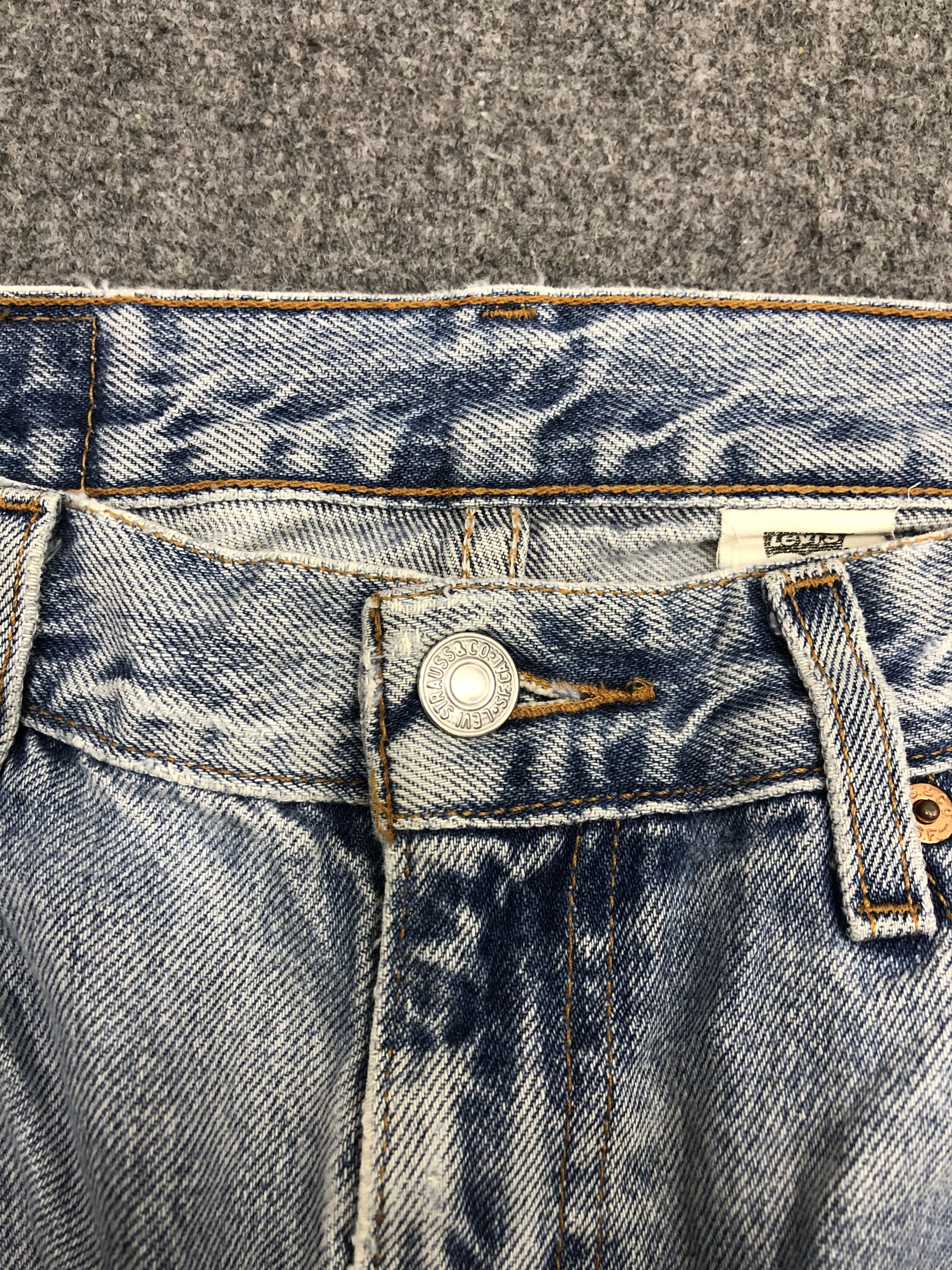 Levi's Vintage Levis 505 Sun Faded Jeans DP1054 Size US 32 / EU 48 - 9 Thumbnail
