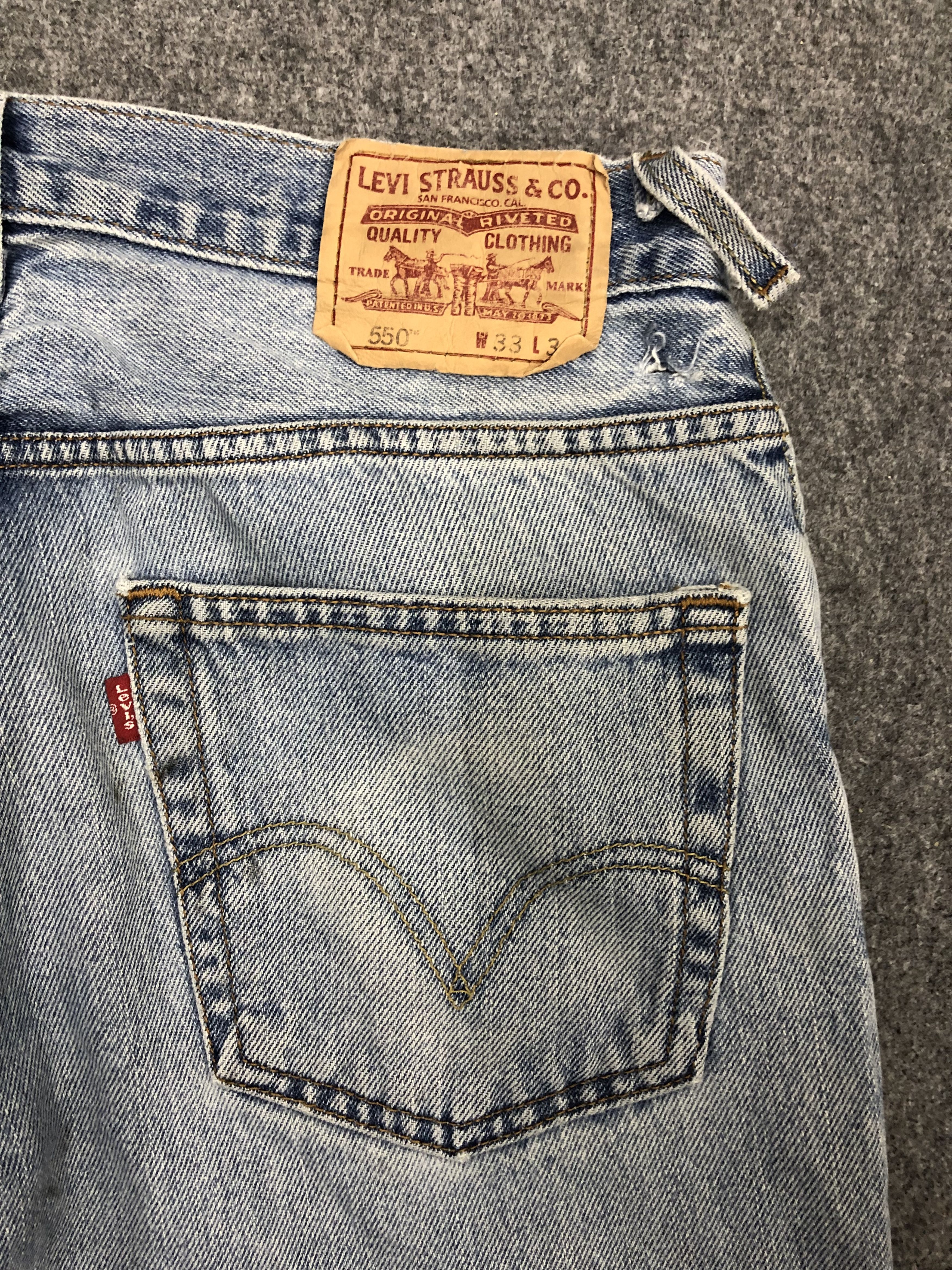 Levi's Vintage Levis 550 Sun Faded Jeans DP1064 Size US 33 - 11 Thumbnail