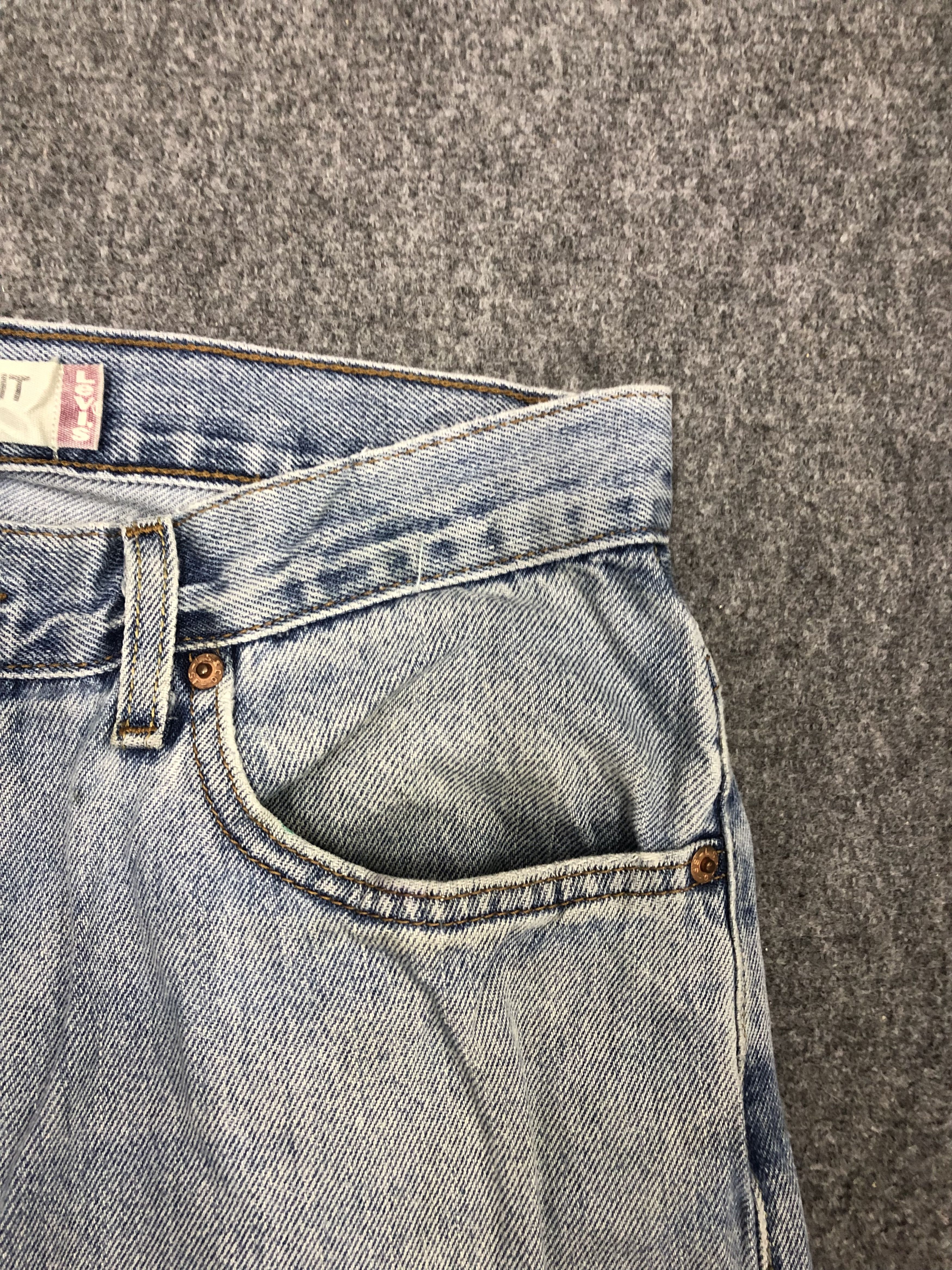 Levi's Vintage Levis 550 Sun Faded Jeans DP1064 Size US 33 - 8 Thumbnail