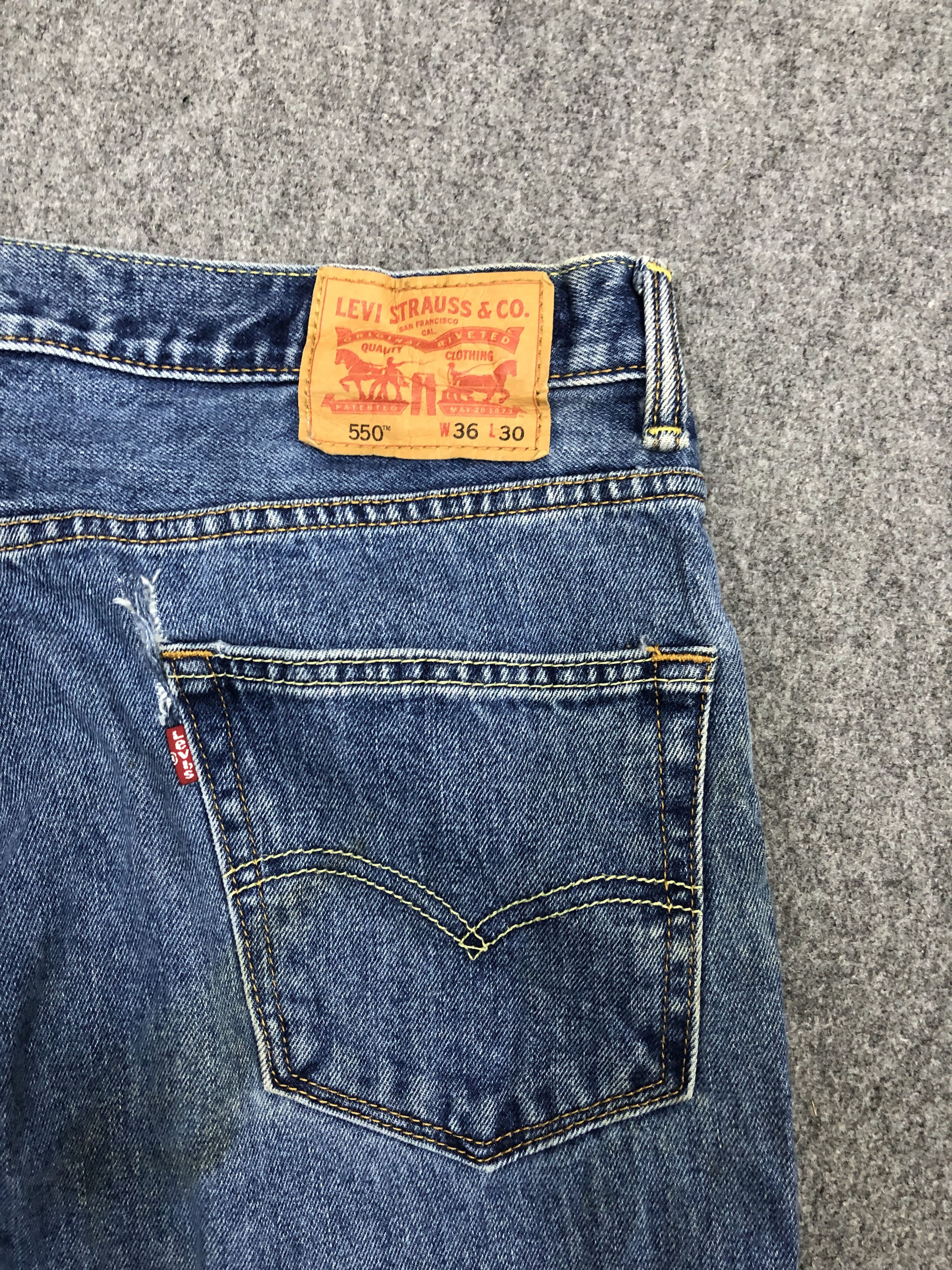 Levi's Vintage Levis 550 Jeans DP1101 Size US 36 / EU 52 - 11 Thumbnail