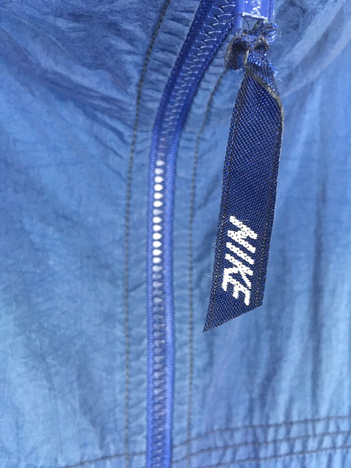 Nike × Vintage Vintage Nike Zipper Small Logo XLarge Size Windbreaker Size US XL / EU 56 / 4 - 3 Thumbnail