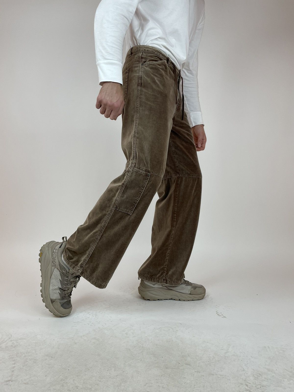 Vintage DIDI Velour Wide Leg brown Pants size 40 Size US 32 / EU 48 - 5 Thumbnail