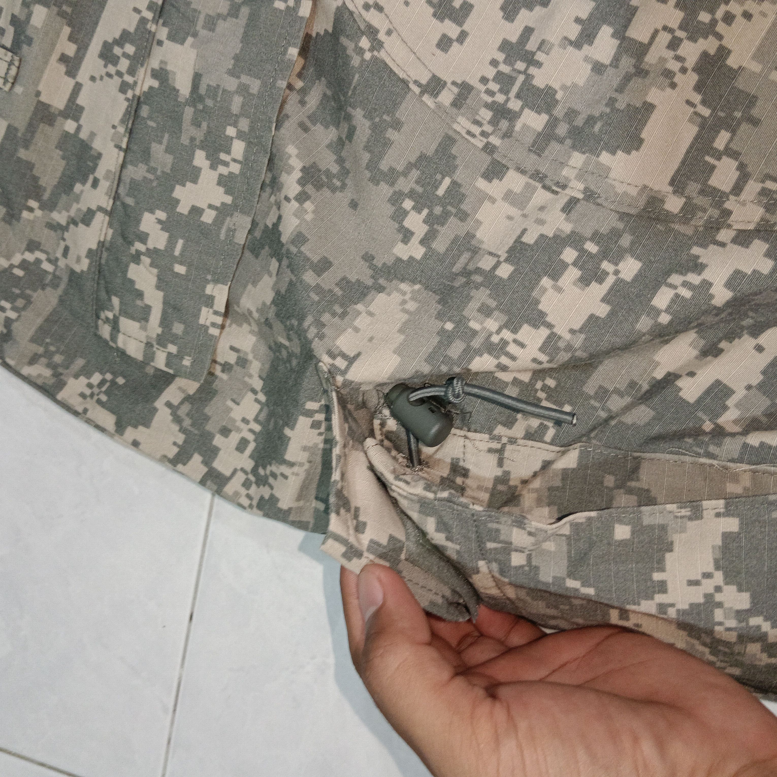Trouser army combat uniform with series number