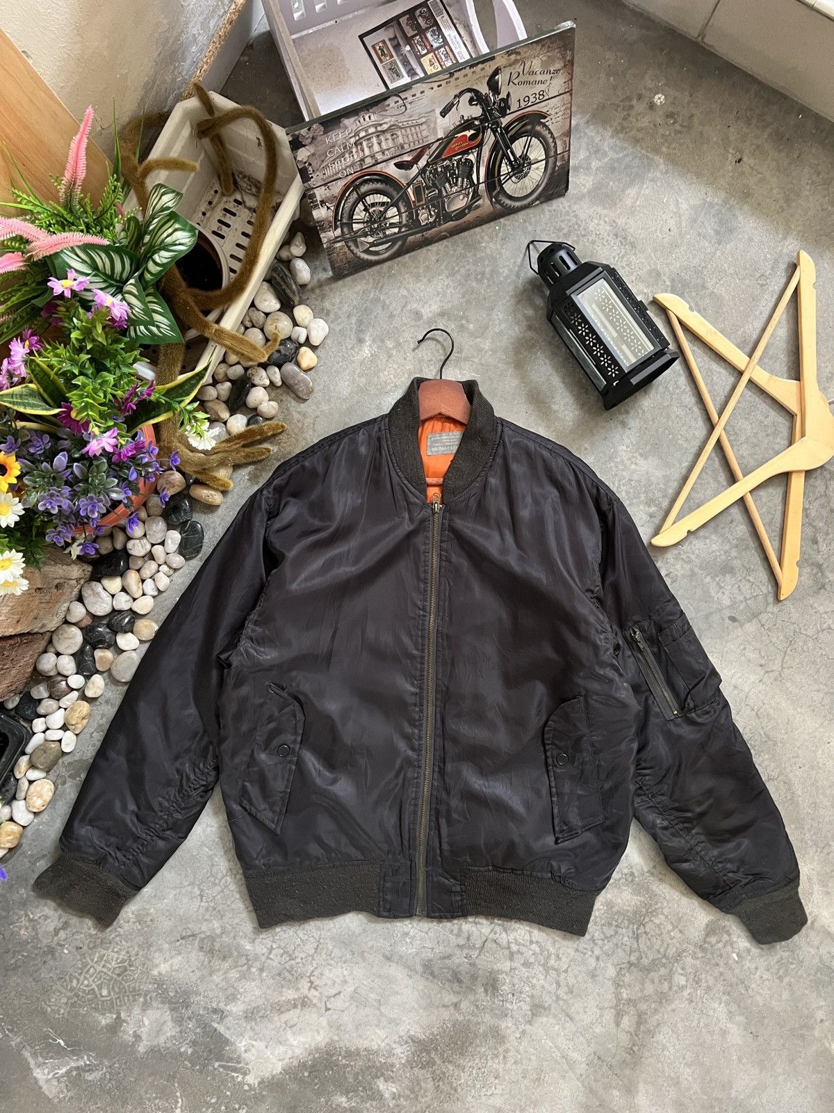 VTG 🏴‍☠️ Parachuting Bomber Jacket