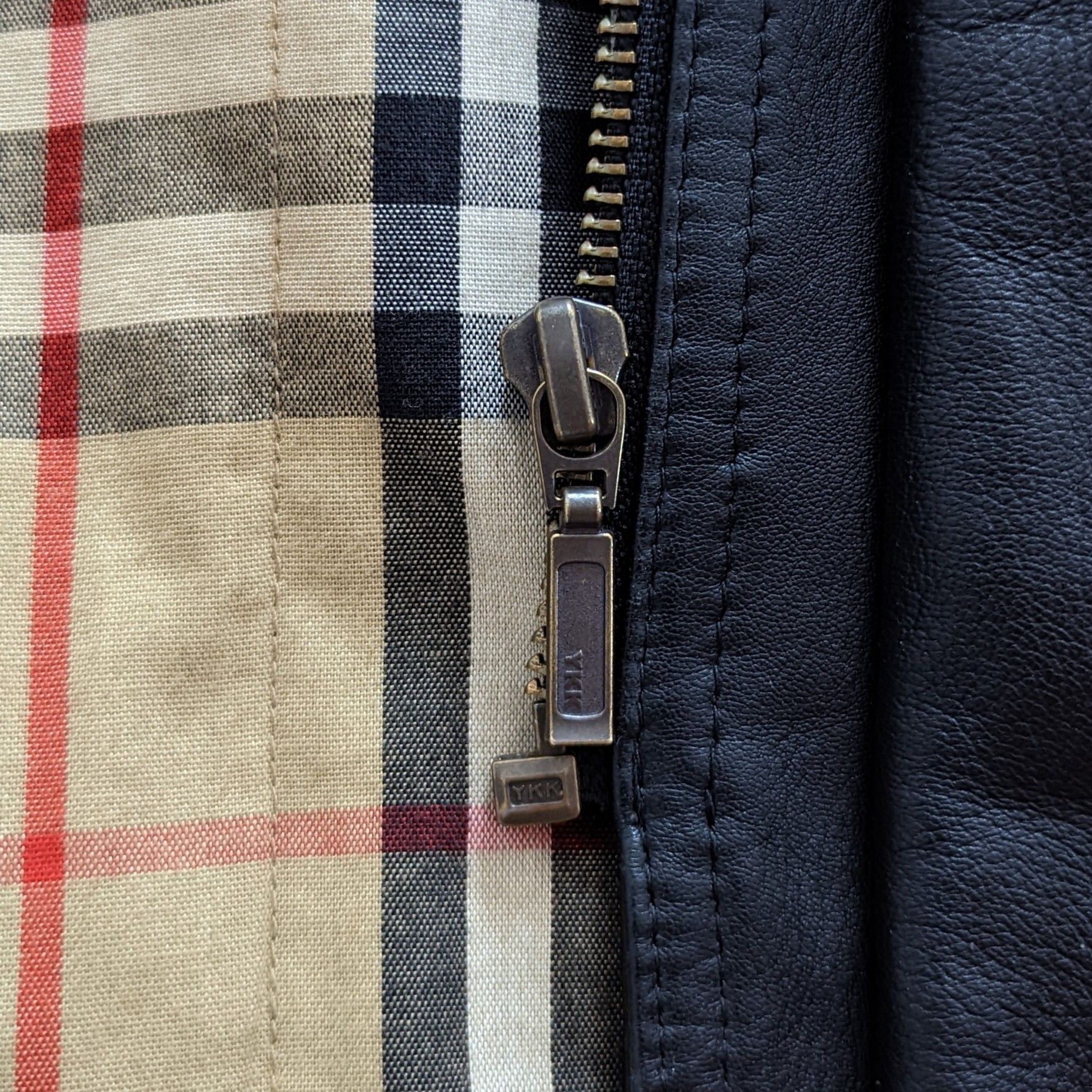 Burberry Vintage BURBERRY Duffle Coat Leather Jacket Nova Check Lined Size US M / EU 48-50 / 2 - 22 Thumbnail