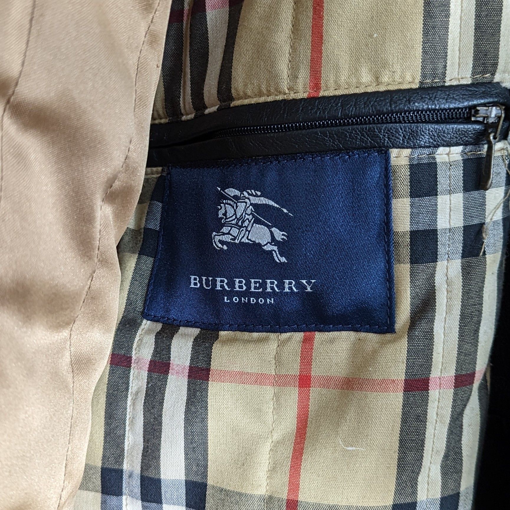 Burberry Vintage BURBERRY Duffle Coat Leather Jacket Nova Check Lined Size US M / EU 48-50 / 2 - 17 Thumbnail