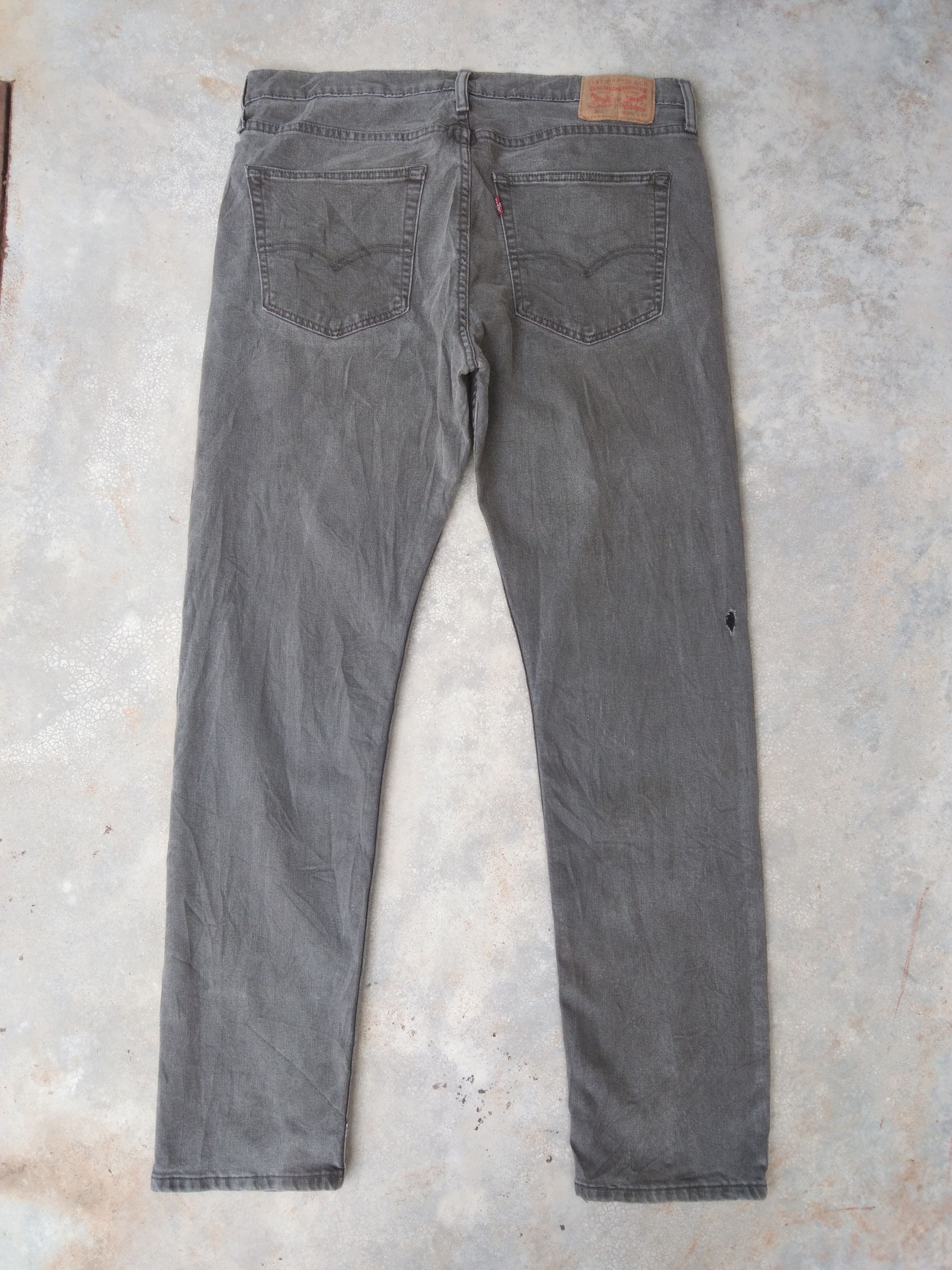 Levi's Vintage Levi's Jeans 502 Faded Black Distressed Denim 36x33 Size US 36 / EU 52 - 2 Thumbnail