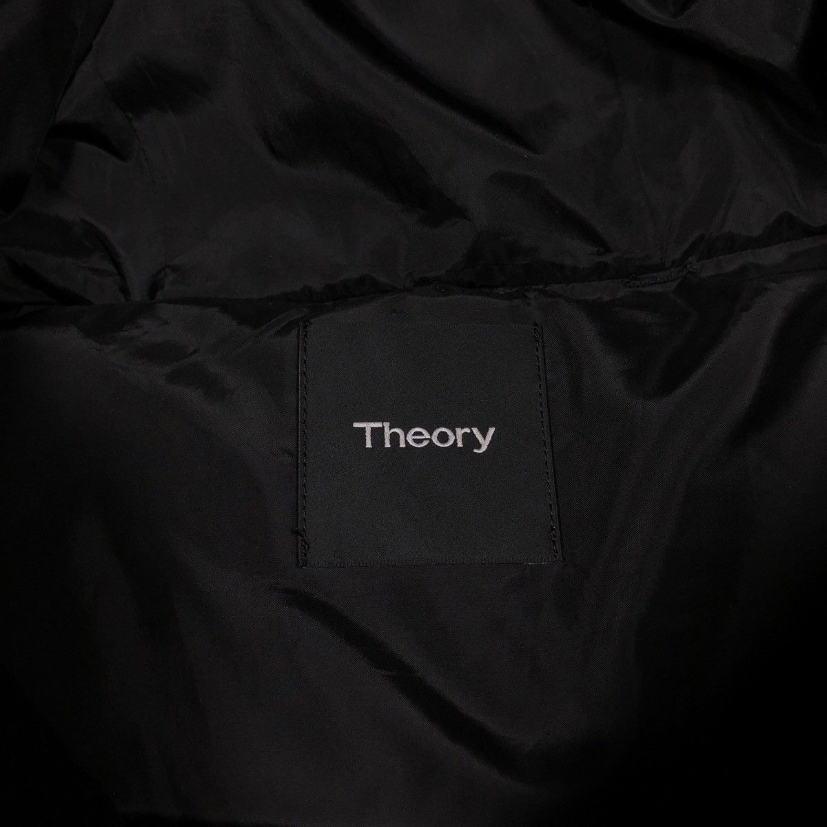 Theory Theory Shiny Hooded Shrunken Puffer Patent Vest Size S / US 4 / IT 40 - 11 Thumbnail
