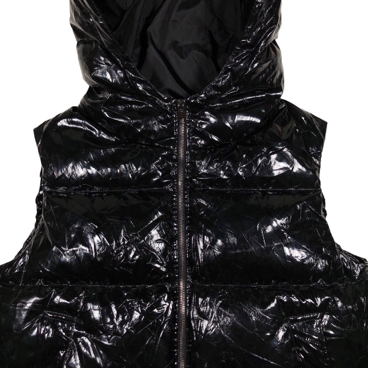 Theory Theory Shiny Hooded Shrunken Puffer Patent Vest Size S / US 4 / IT 40 - 2 Thumbnail