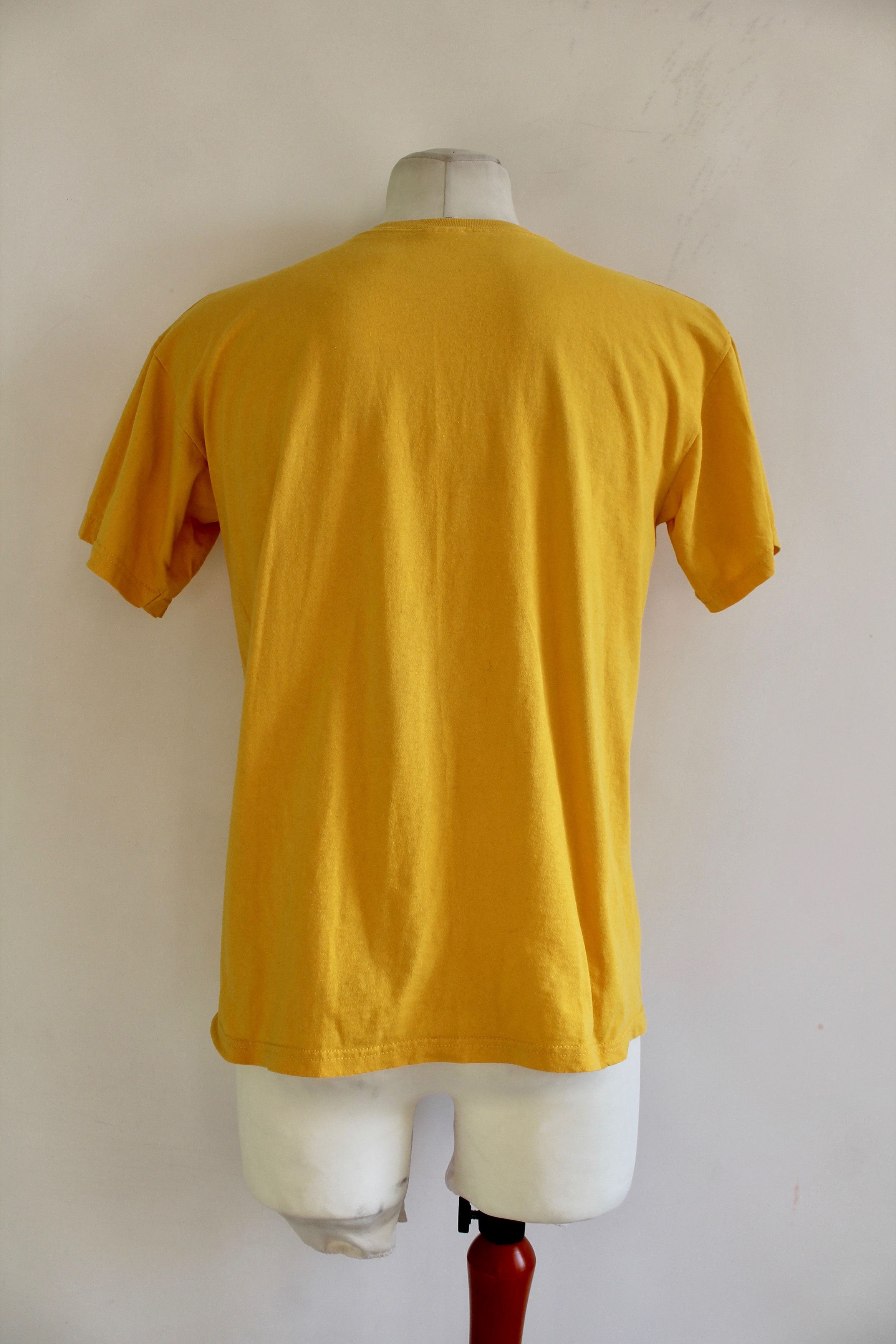 Vintage BANKSY "Kissing Policemen" vintage t shirt ART tee Size US M / EU 48-50 / 2 - 8 Thumbnail