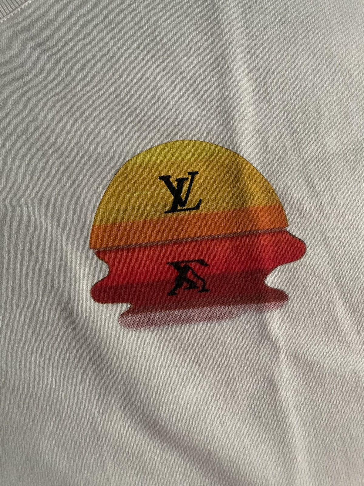 Louis Vuitton Louis Vuitton Rare 2019 Mediterranean Staff T-Shirt Size US M / EU 48-50 / 2 - 5 Thumbnail
