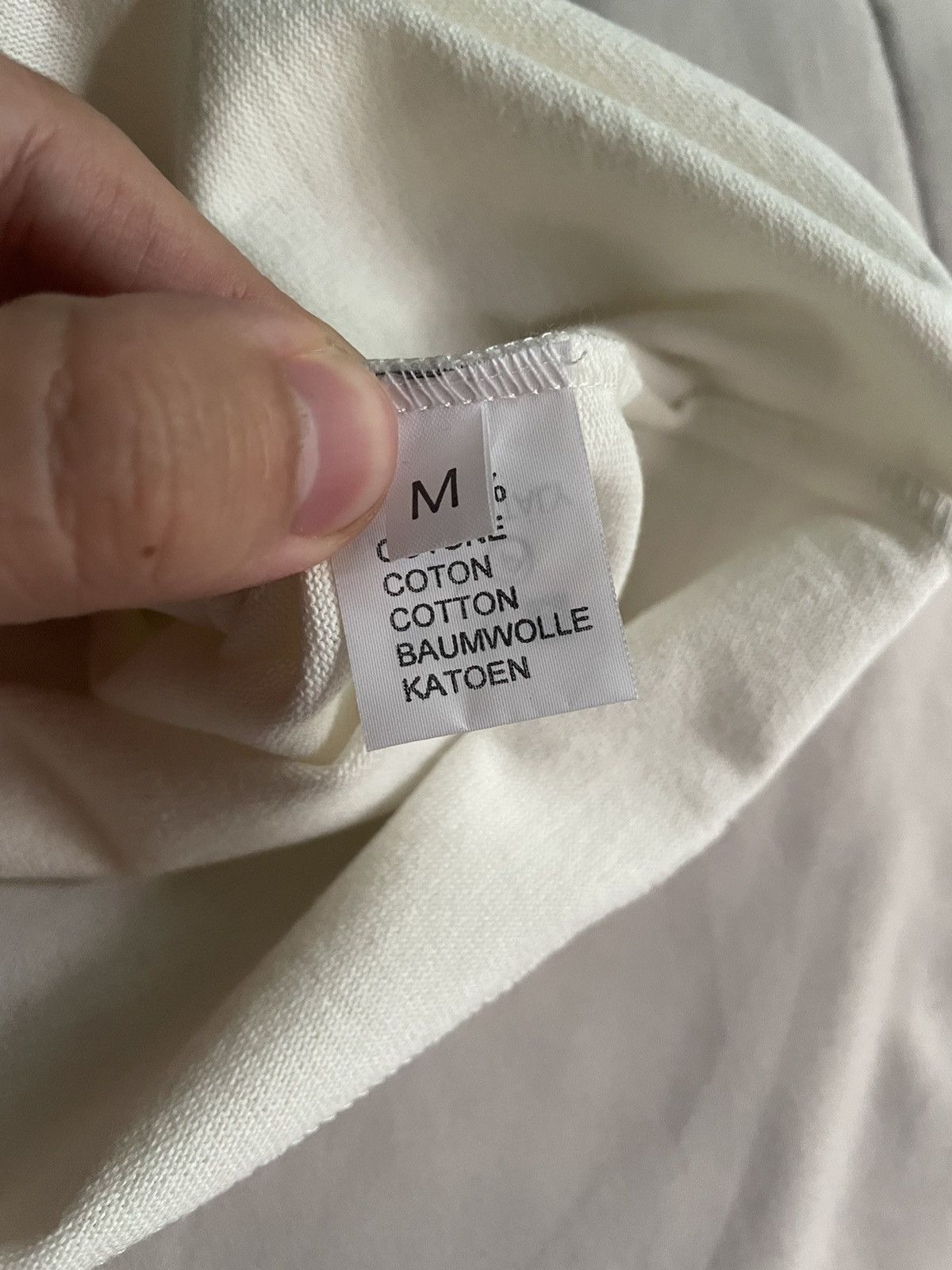 Louis Vuitton Louis Vuitton Rare 2019 Mediterranean Staff T-Shirt Size US M / EU 48-50 / 2 - 12 Thumbnail