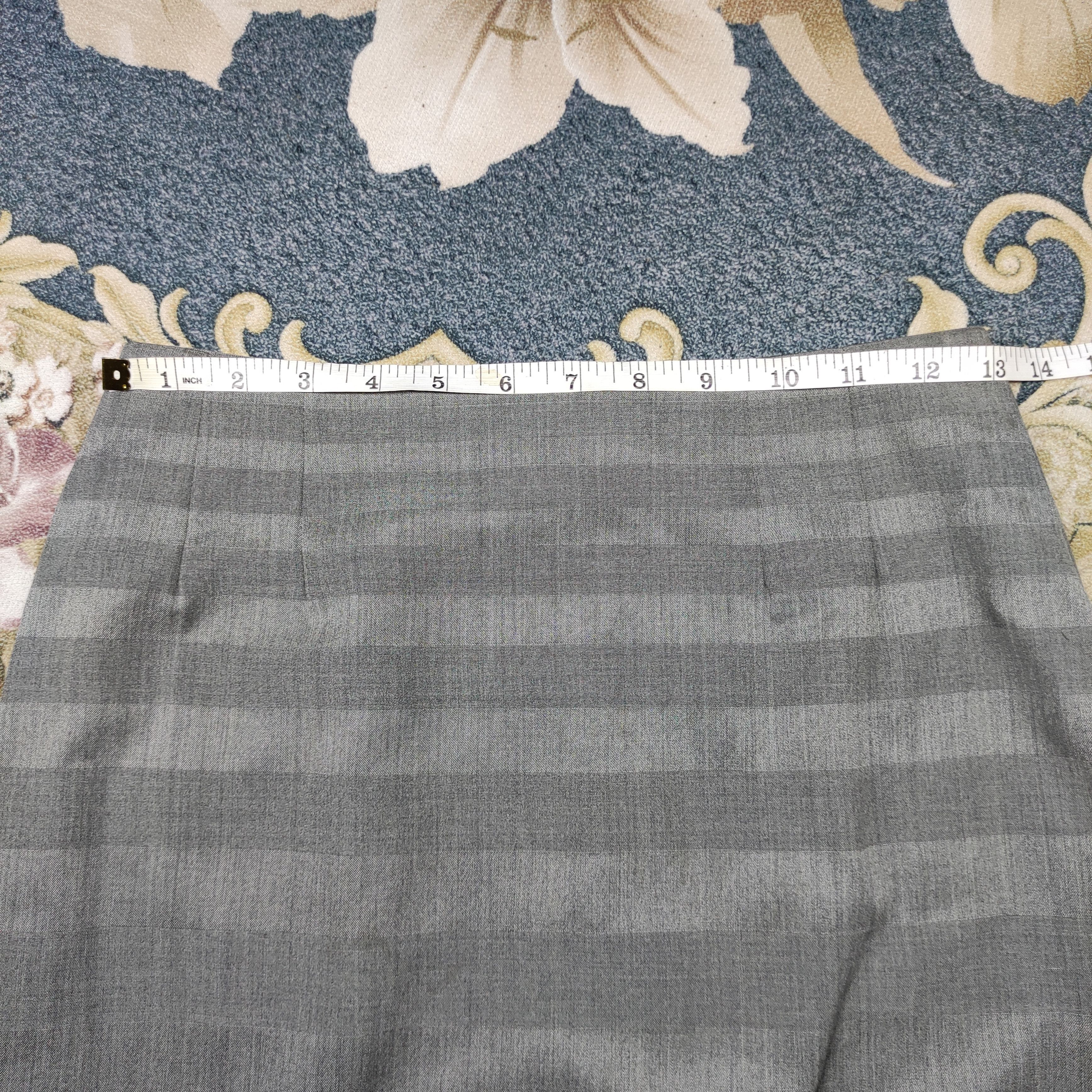 Christian Dior Monsieur Christian Dior Boutique Midi Skirt Size 26" / US 2 / IT 38 - 9 Thumbnail