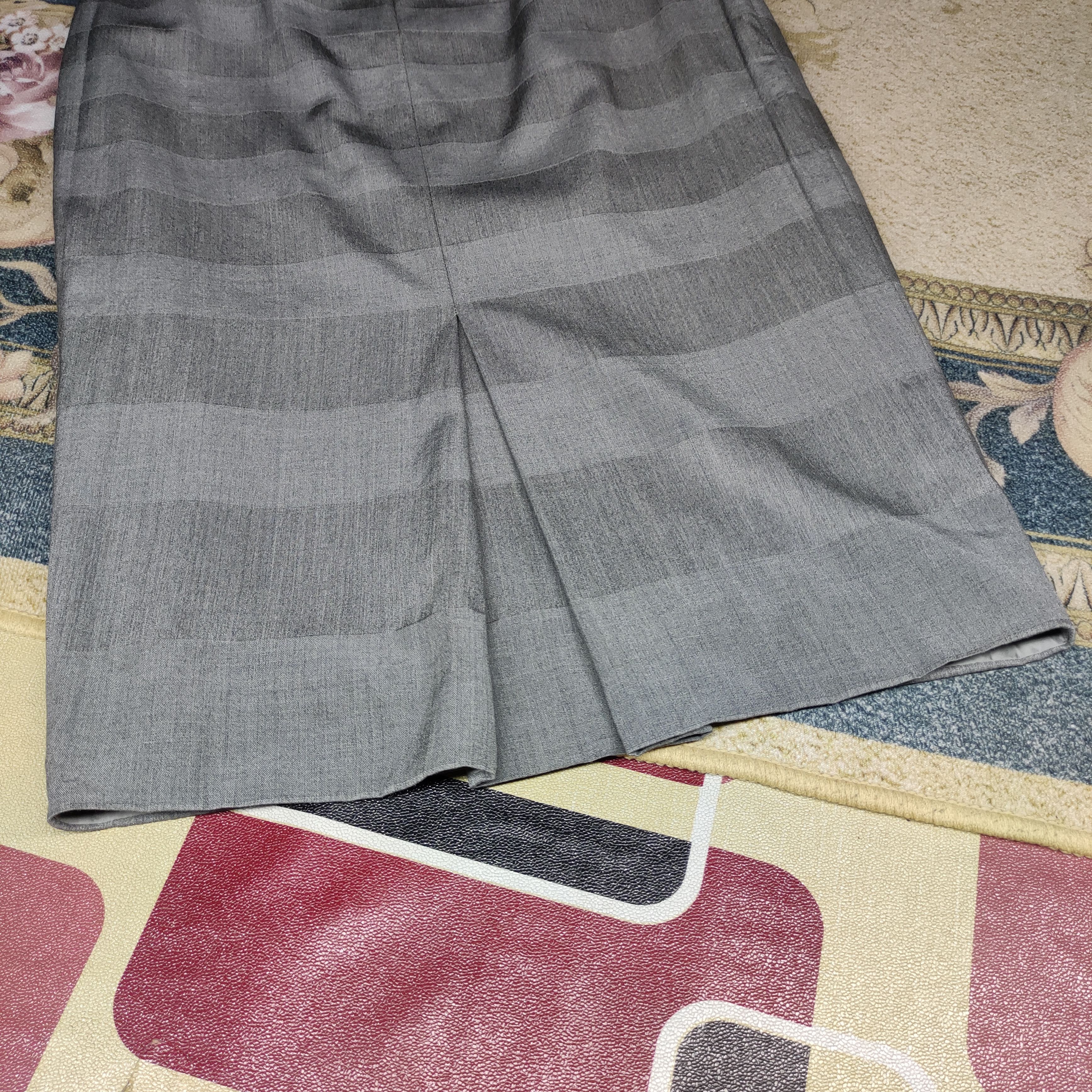 Christian Dior Monsieur Christian Dior Boutique Midi Skirt Size 26" / US 2 / IT 38 - 6 Thumbnail