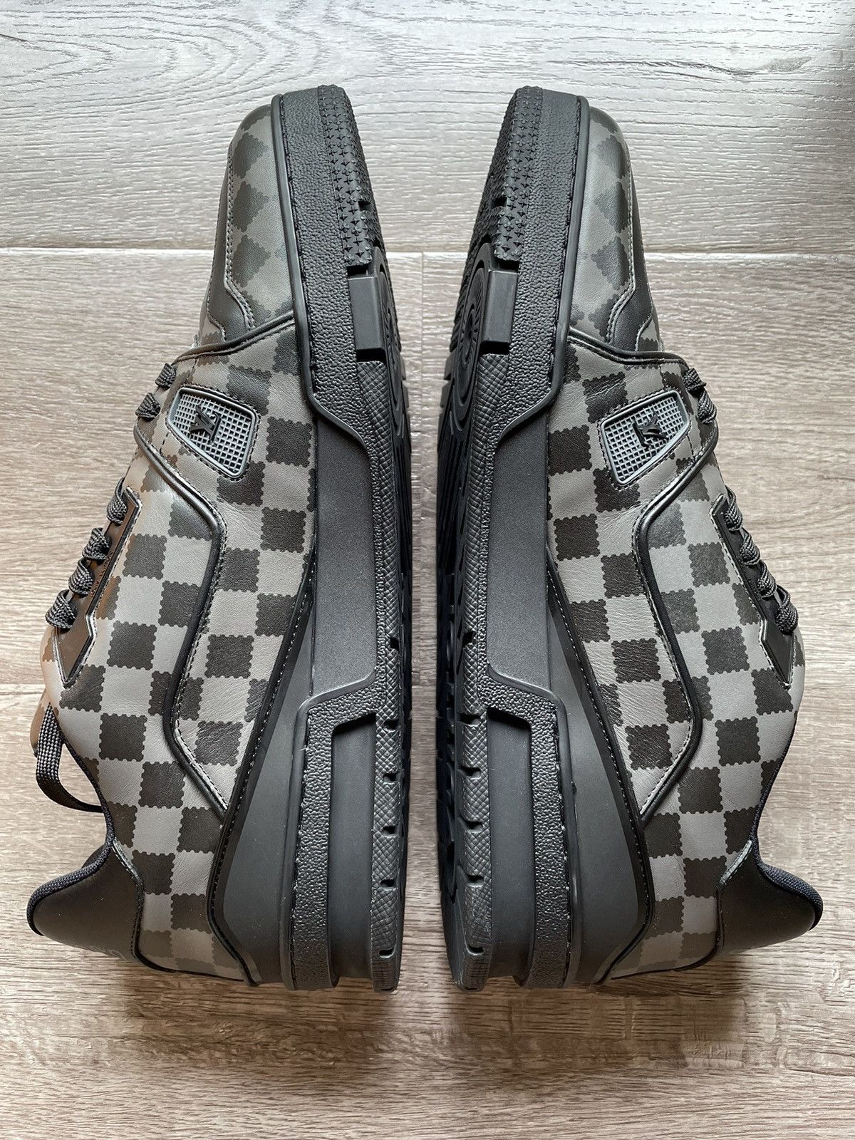 Louis Vuitton × Nigo Louis Vuitton Nigo Black & Grey Damier Trainer Sneaker Size US 11.5 / EU 44-45 - 5 Thumbnail