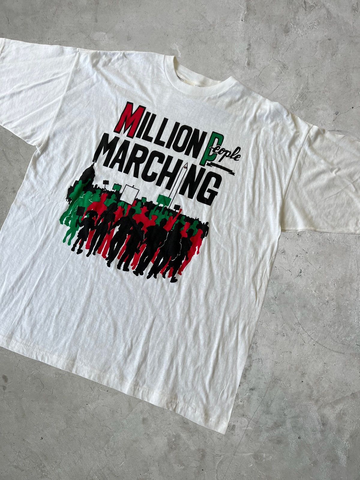 Vintage Vintage Million Marching Tee Size US XL / EU 56 / 4 - 3 Thumbnail