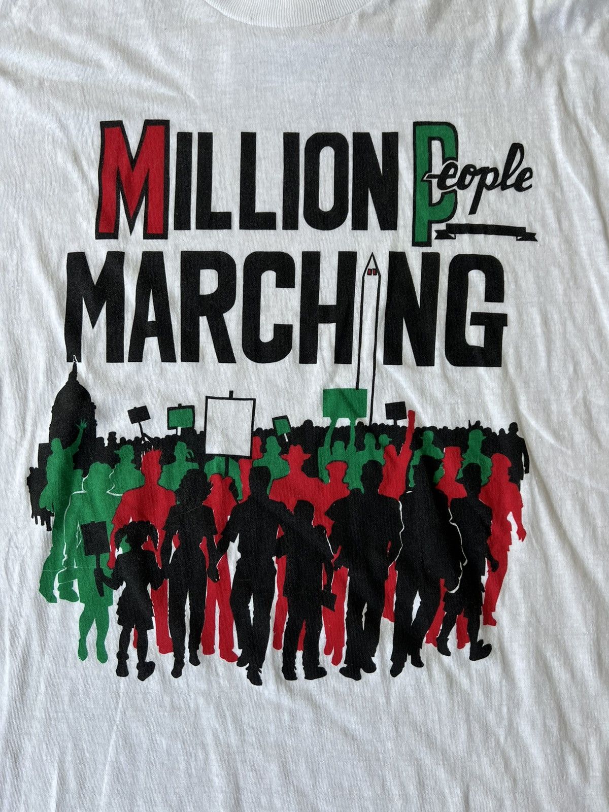 Vintage Vintage Million Marching Tee Size US XL / EU 56 / 4 - 5 Thumbnail