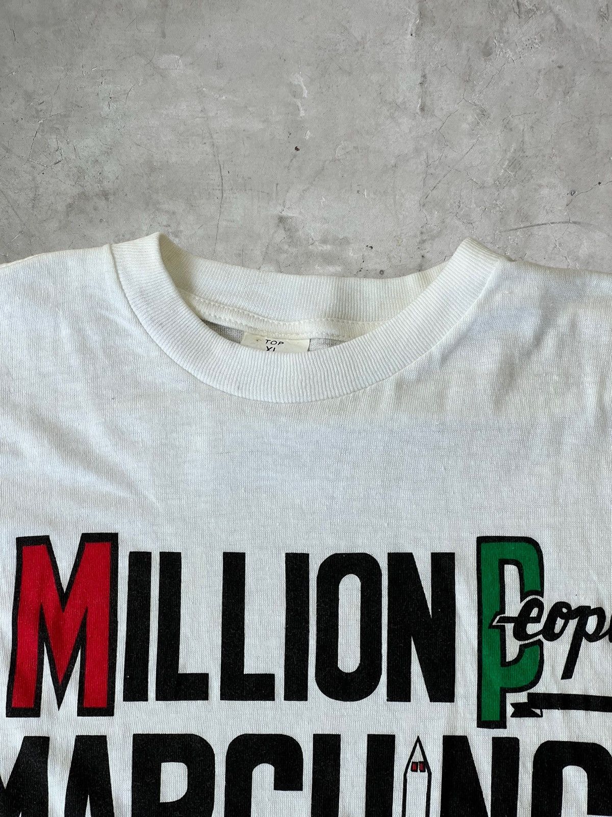 Vintage Vintage Million Marching Tee Size US XL / EU 56 / 4 - 4 Thumbnail