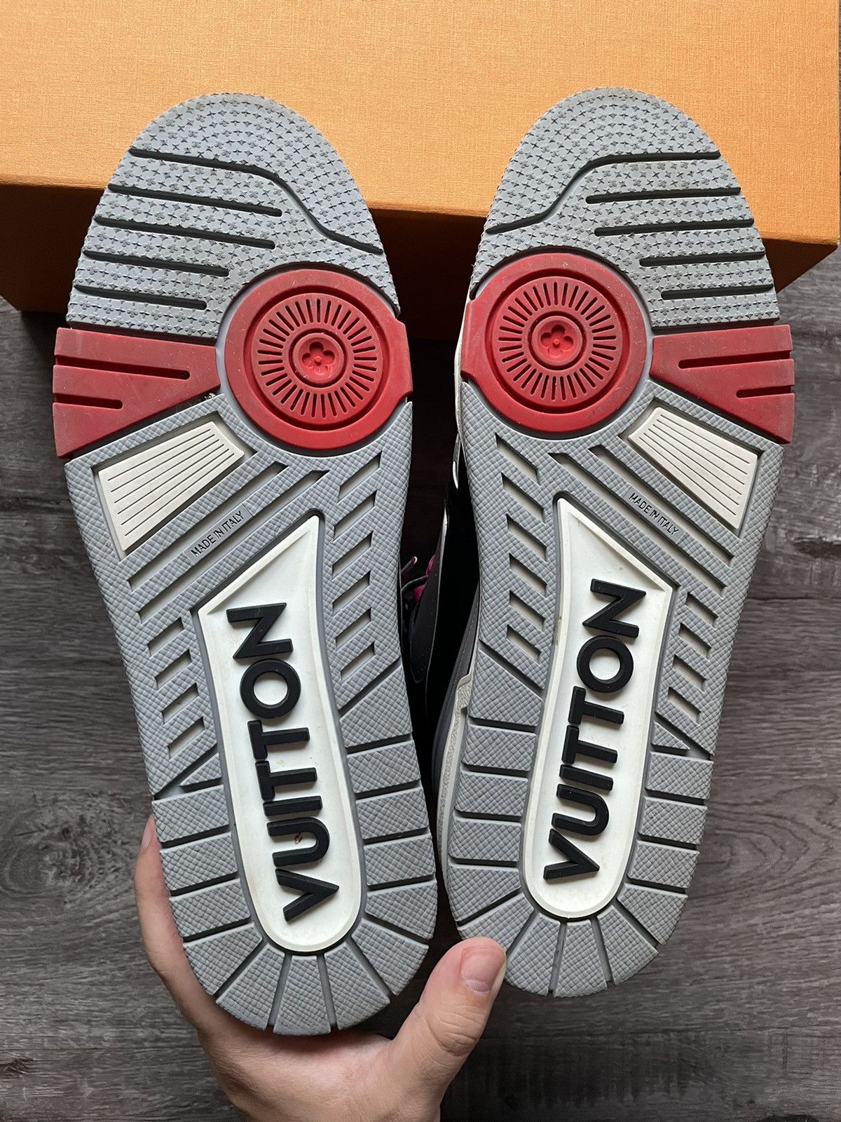 Louis Vuitton Louis Vuitton Milan Exclusive Black/Grey Trainer Sneaker Size US 9 / EU 42 - 10 Thumbnail