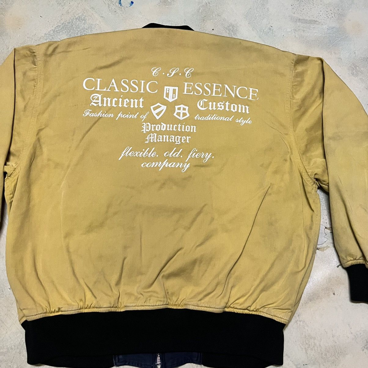 Vintage Crocodile Big Logo Reversible Bomber Jacket Distressed Size US M / EU 48-50 / 2 - 5 Thumbnail