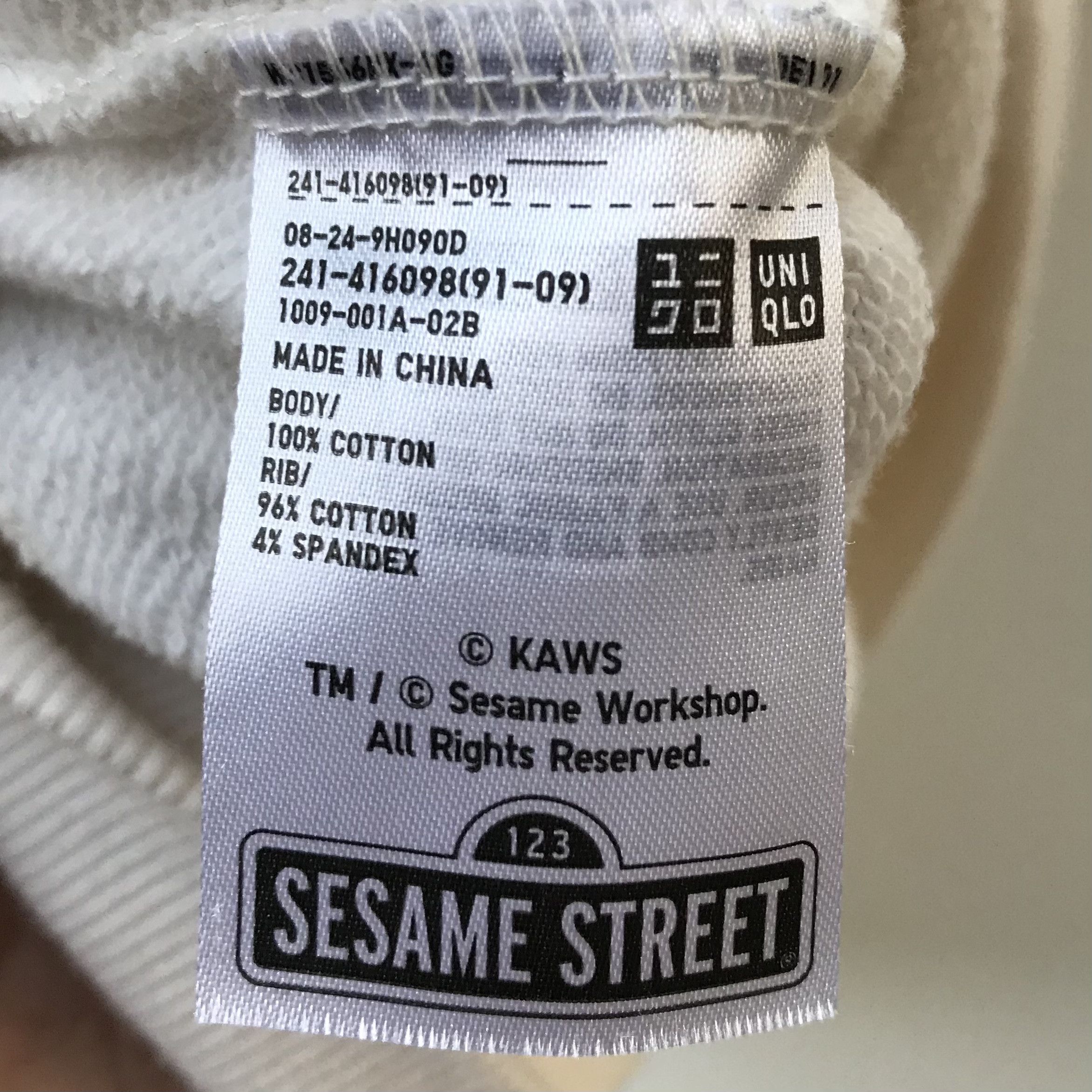 Kaws × Uniqlo Kaws Uniqlo Sesame Street Hoodie Size US XS / EU 42 / 0 - 6 Thumbnail