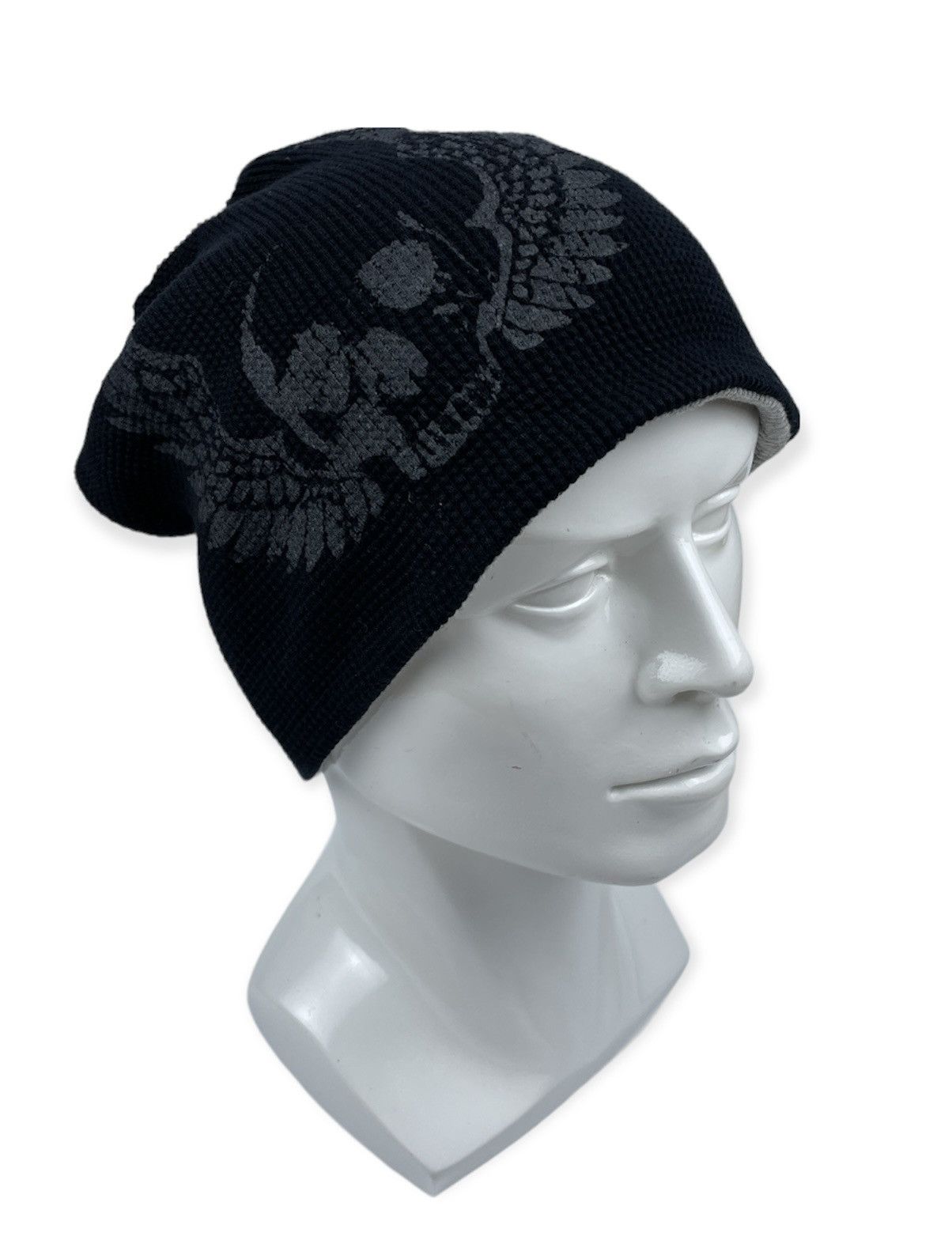 REVERSIBLE SKULL BEANIE HAT - HS5
