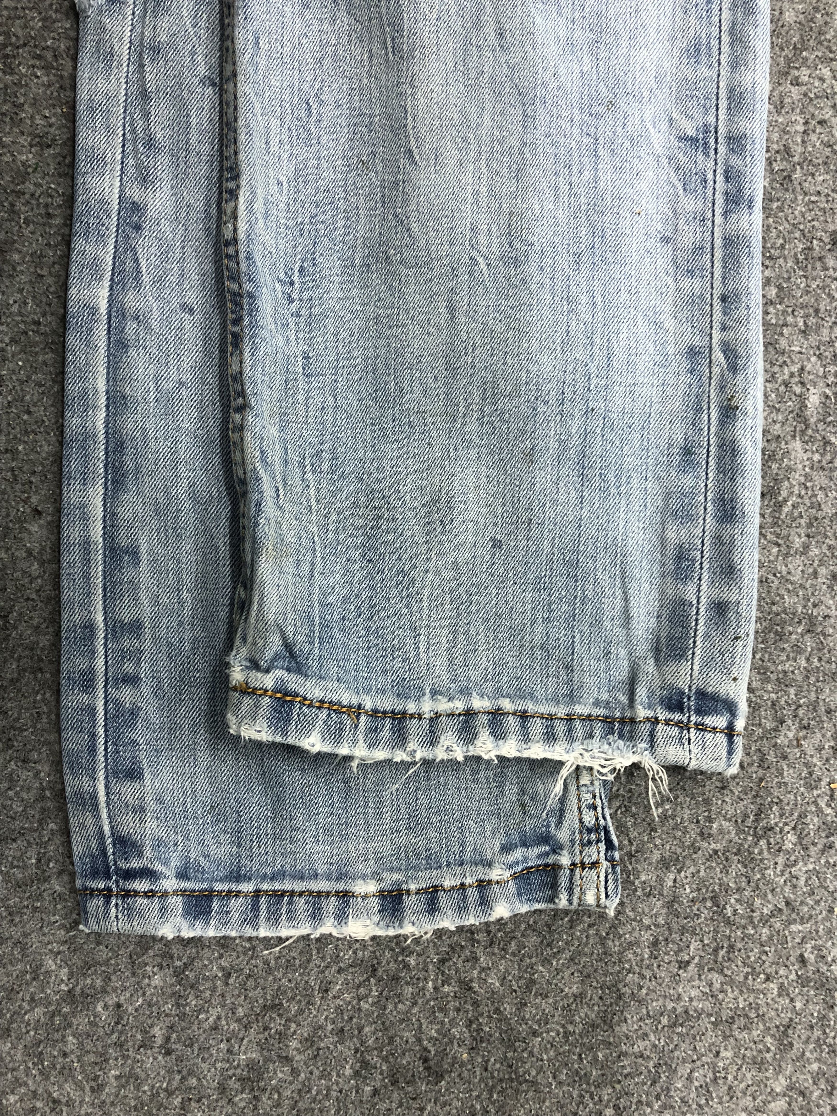 Levi's Vintage Levis 513 Light Wash Jeans DP1094 Size US 32 / EU 48 - 13 Thumbnail