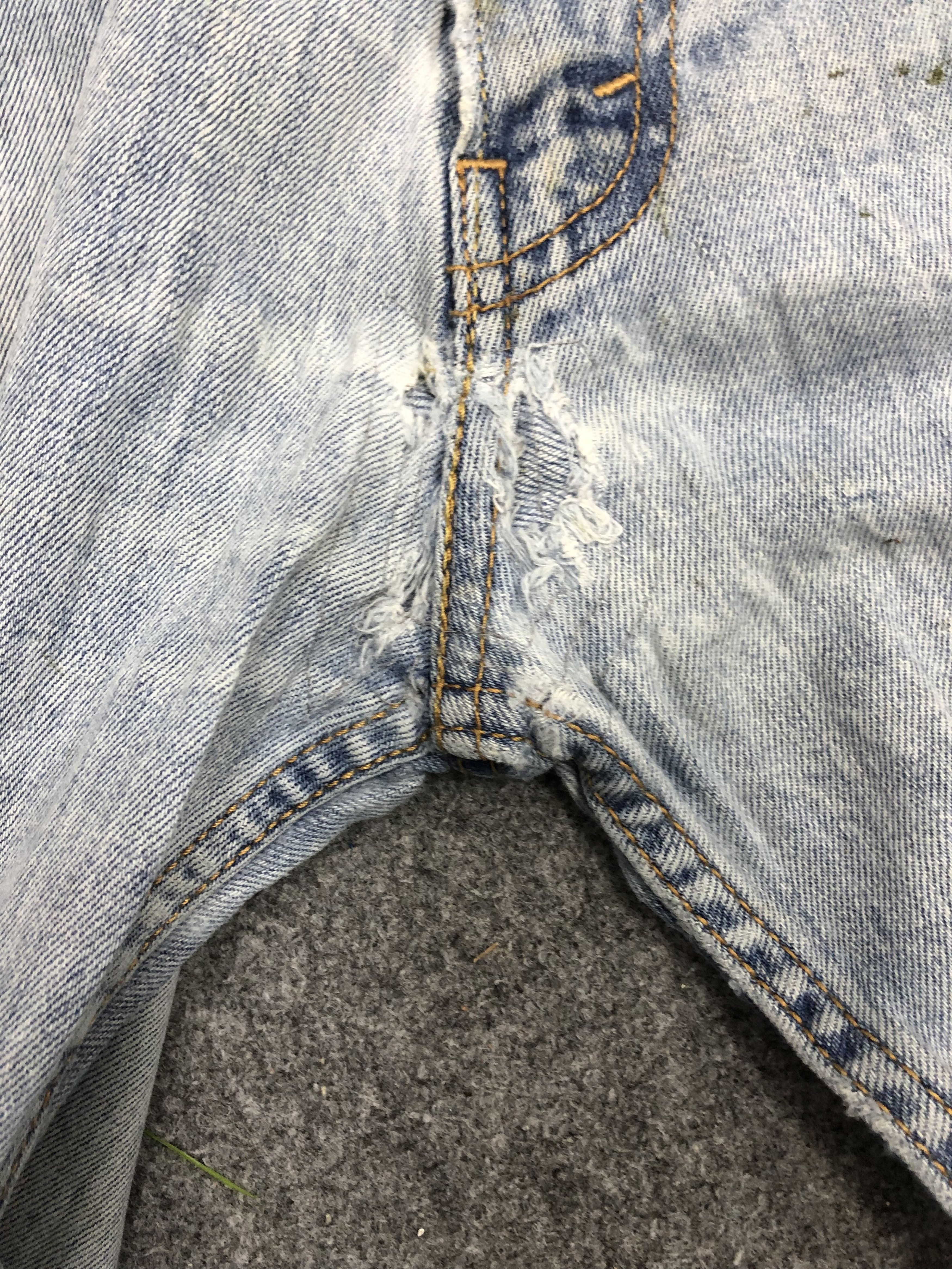 Levi's Vintage Levis 513 Light Wash Jeans DP1094 Size US 32 / EU 48 - 12 Thumbnail
