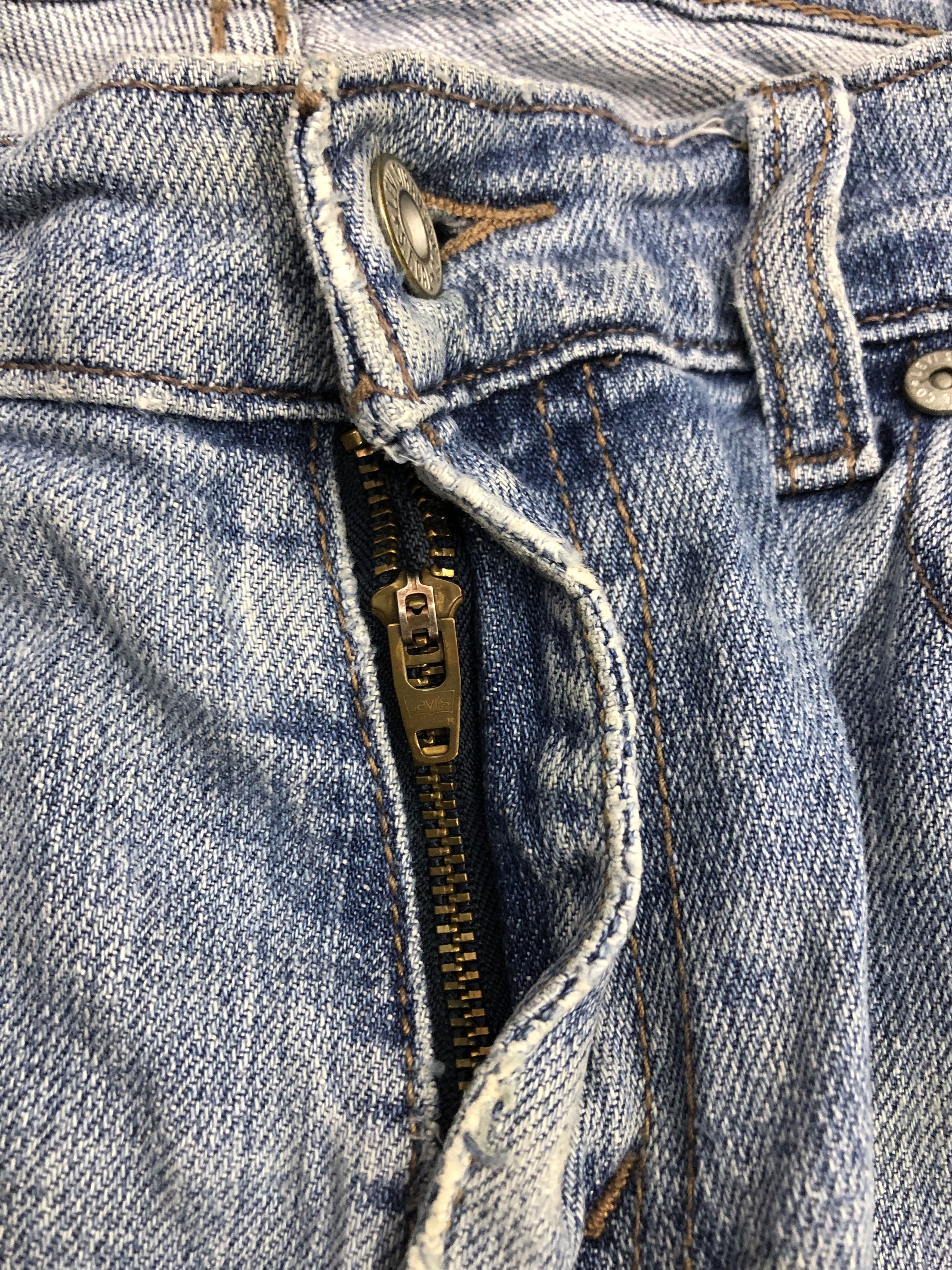 Levi's × Vintage Vintage Levis 505 Light Wash Jeans DP1159 Size US 34 / EU 50 - 10 Thumbnail