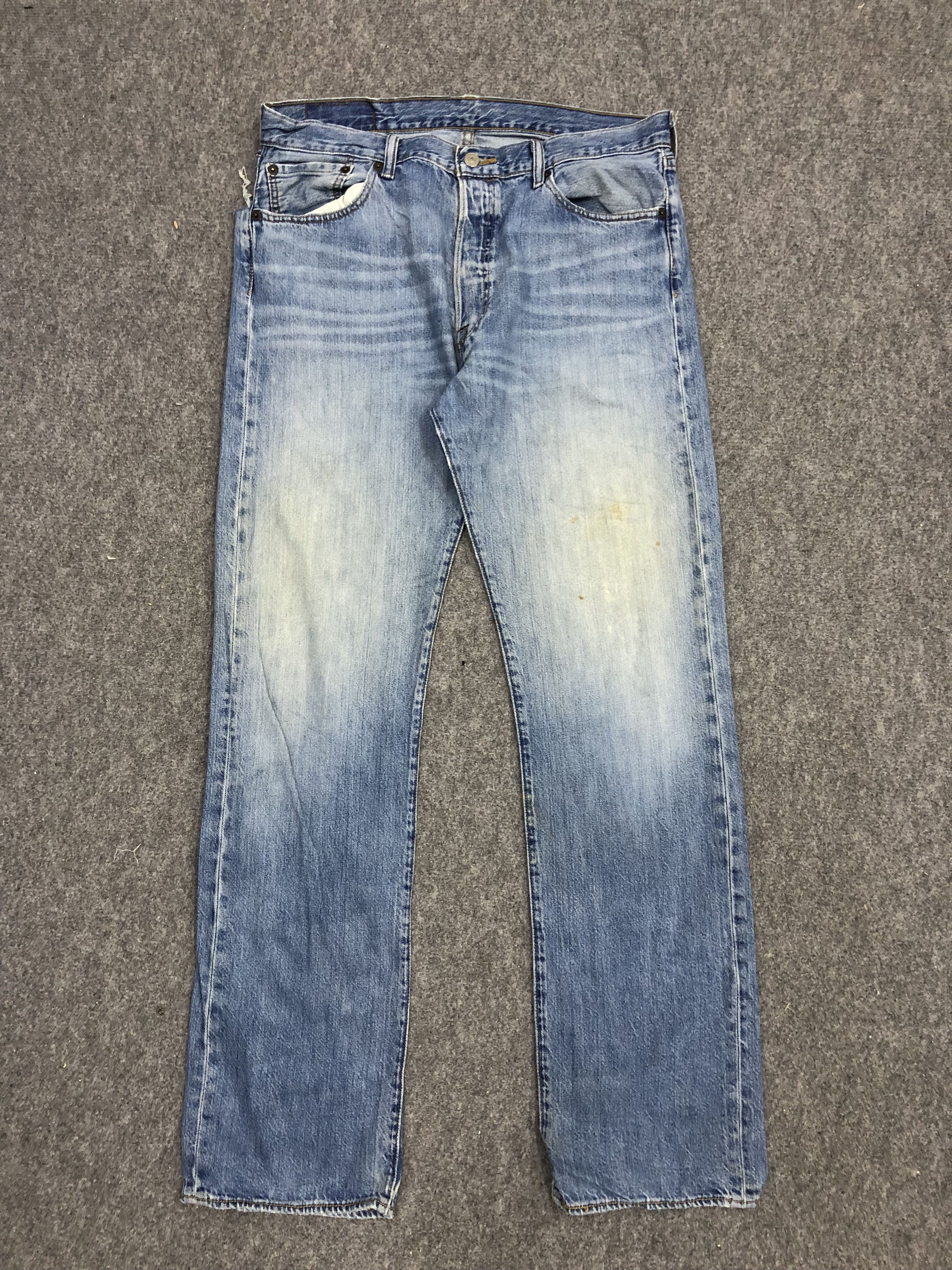 image of Levis 501 Sun Faded Jeans in Blue Denim, Men's (Size 36)
