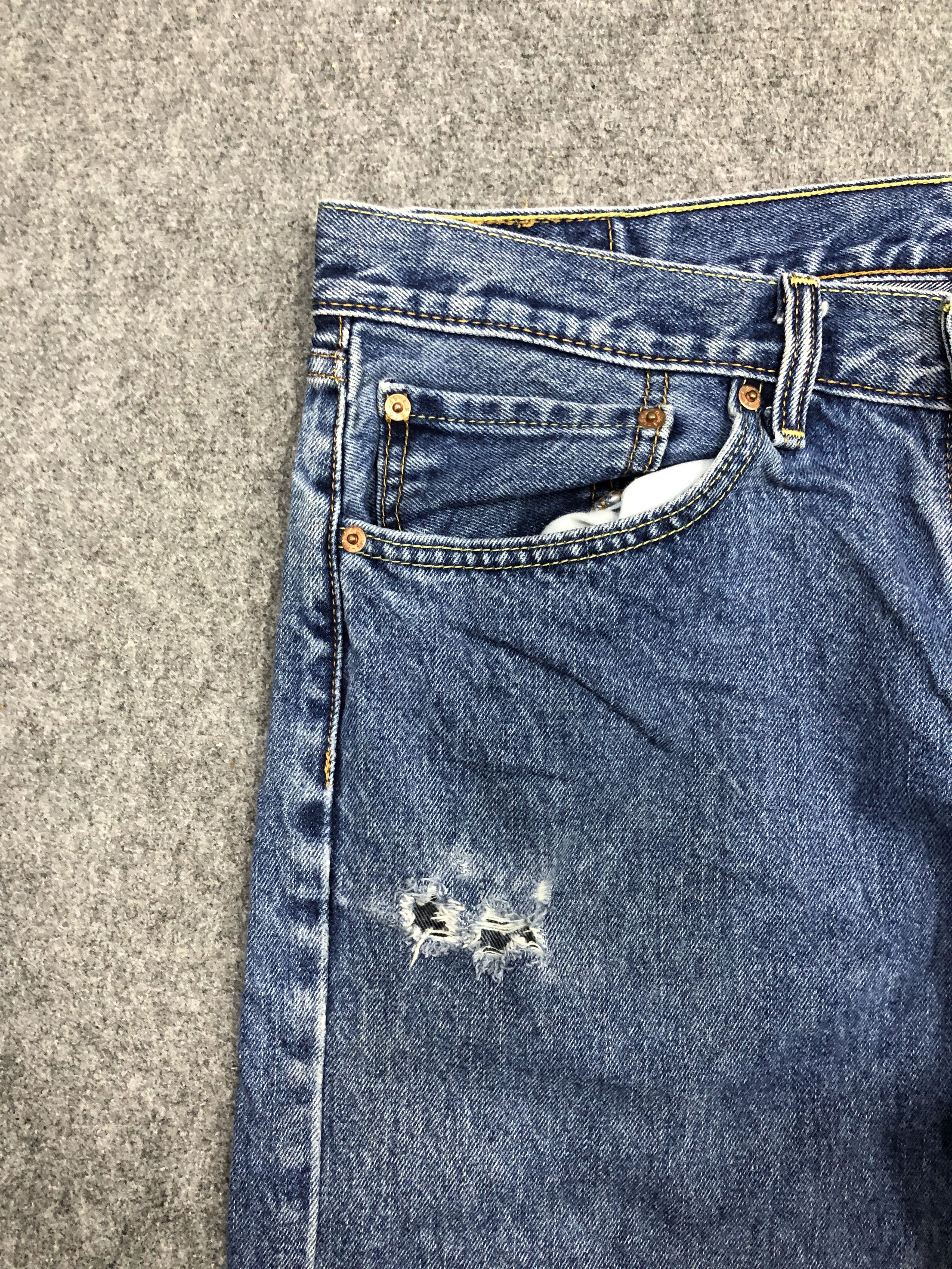 Levi's Vintage Levis 505 Light Wash Jeans DP1204 Size US 36 / EU 52 - 10 Thumbnail